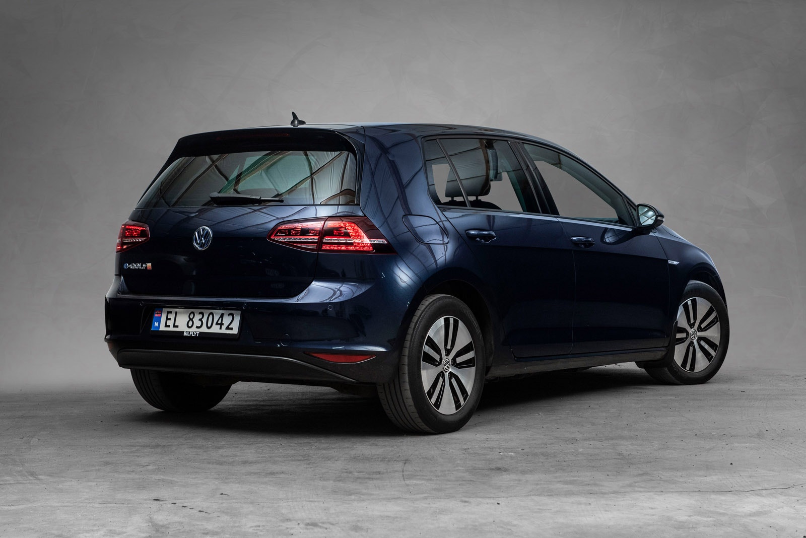 Volkswagen e-Golf, 116hp, 2016