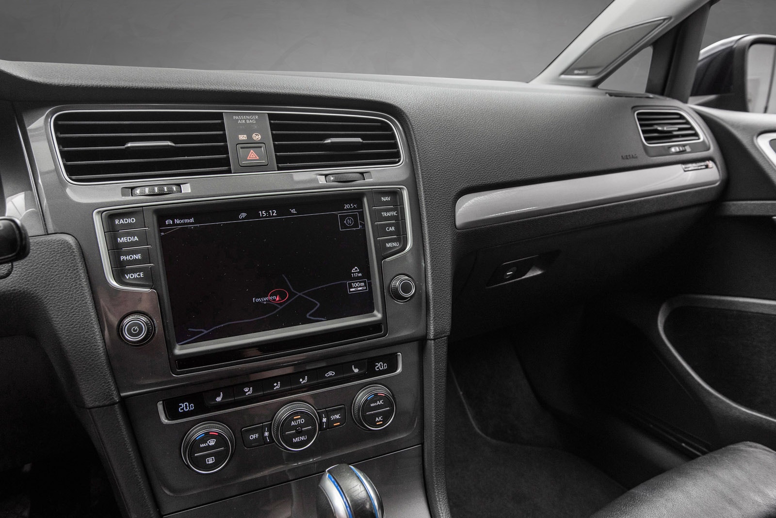 Volkswagen e-Golf, 116hp, 2016