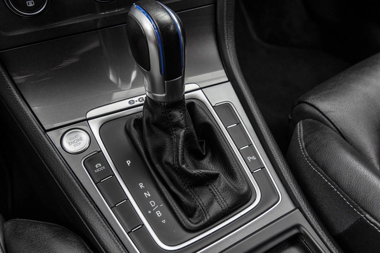 Volkswagen e-Golf, 116hp, 2016