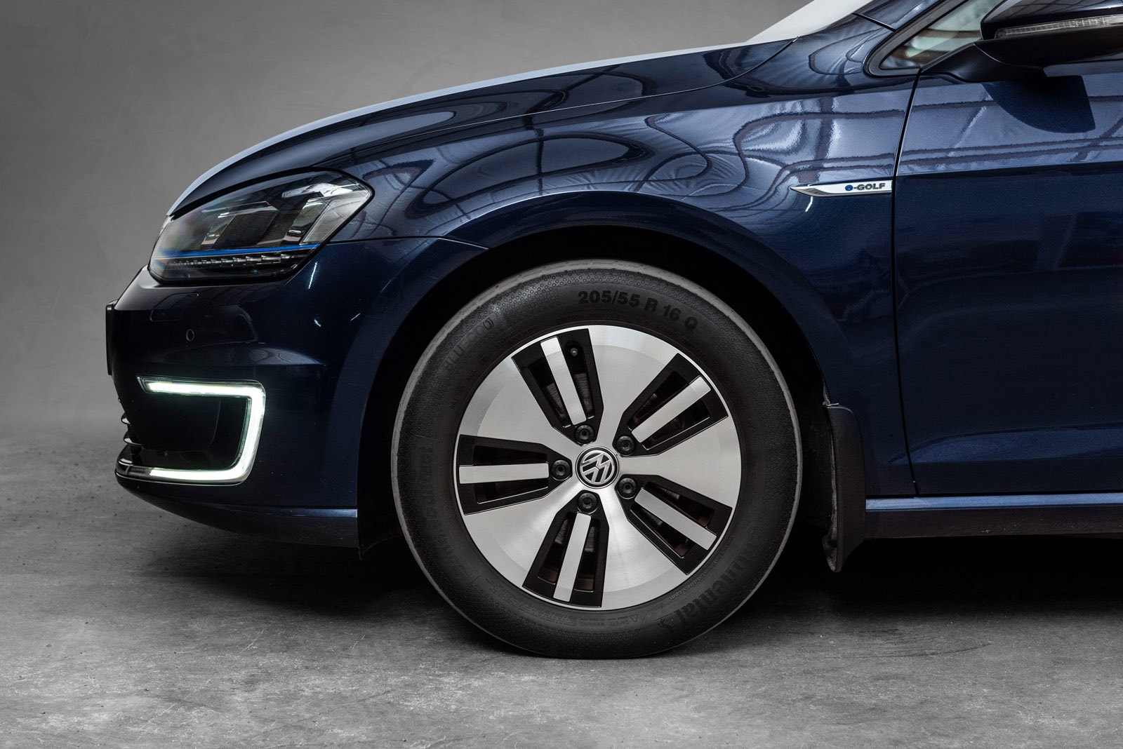 Volkswagen e-Golf, 116hp, 2016