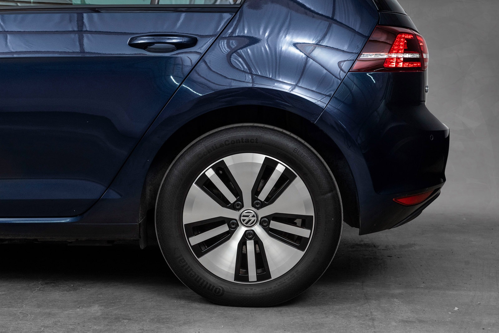 Volkswagen e-Golf, 116hp, 2016
