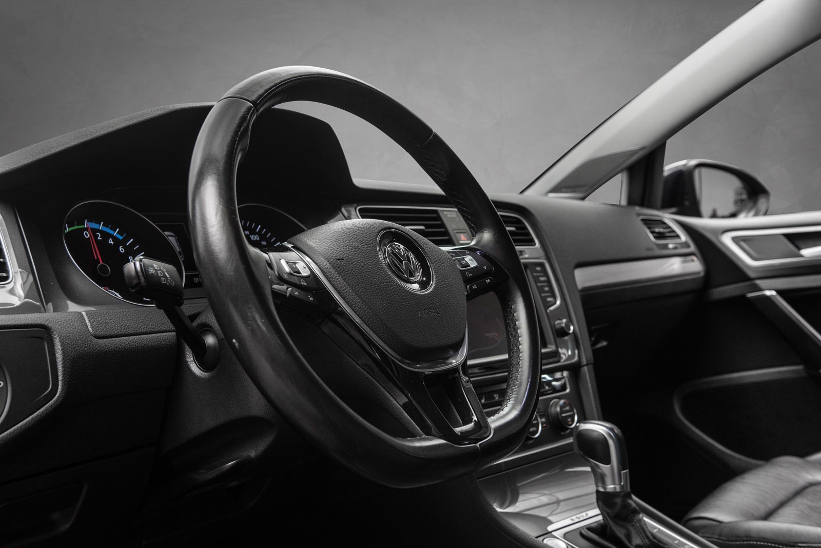Volkswagen e-Golf, 116hp, 2016