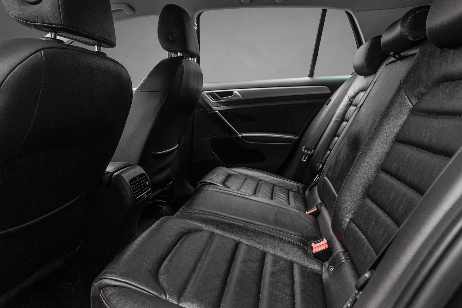 Volkswagen e-Golf, 116hp, 2016