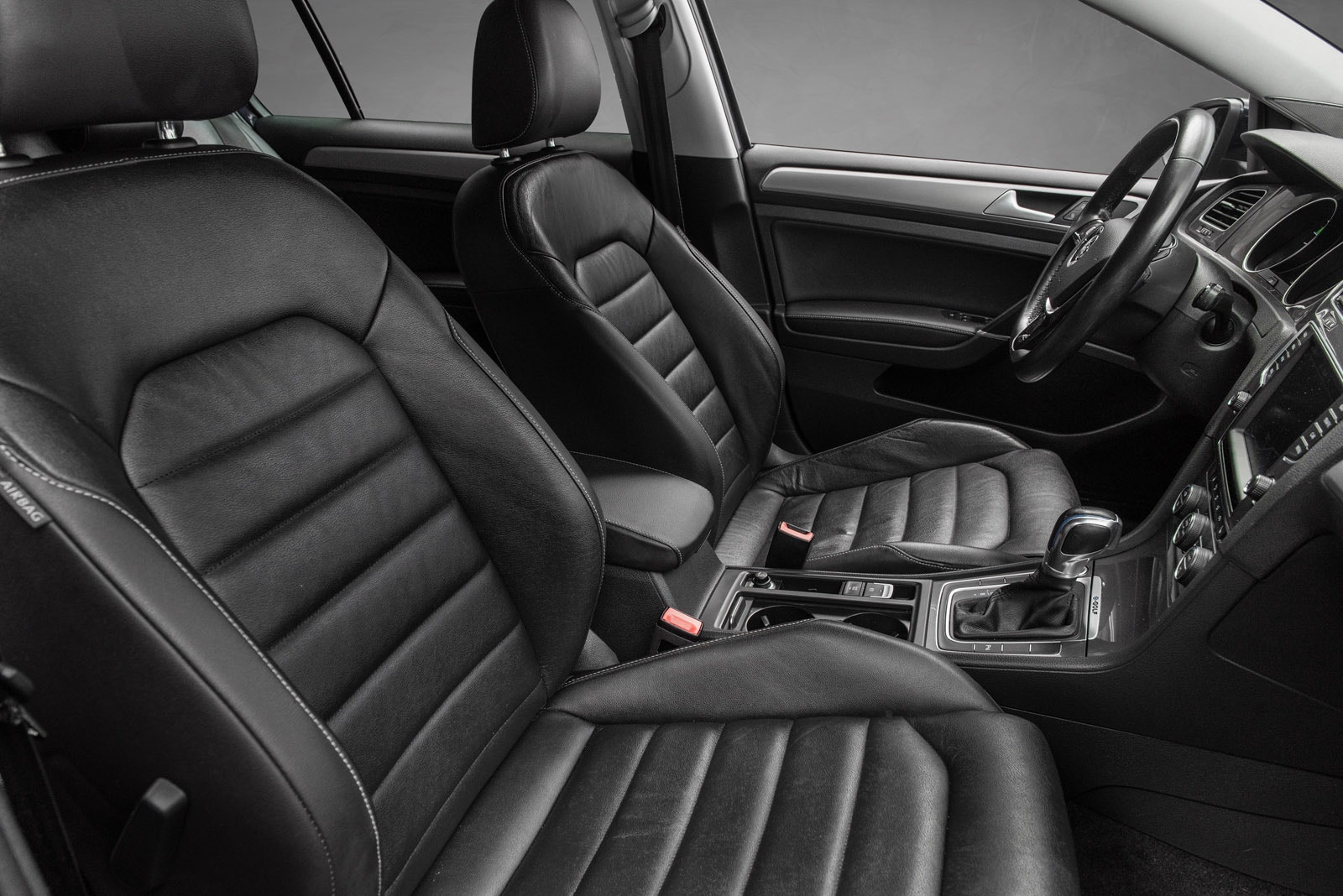 Volkswagen e-Golf, 116hp, 2016