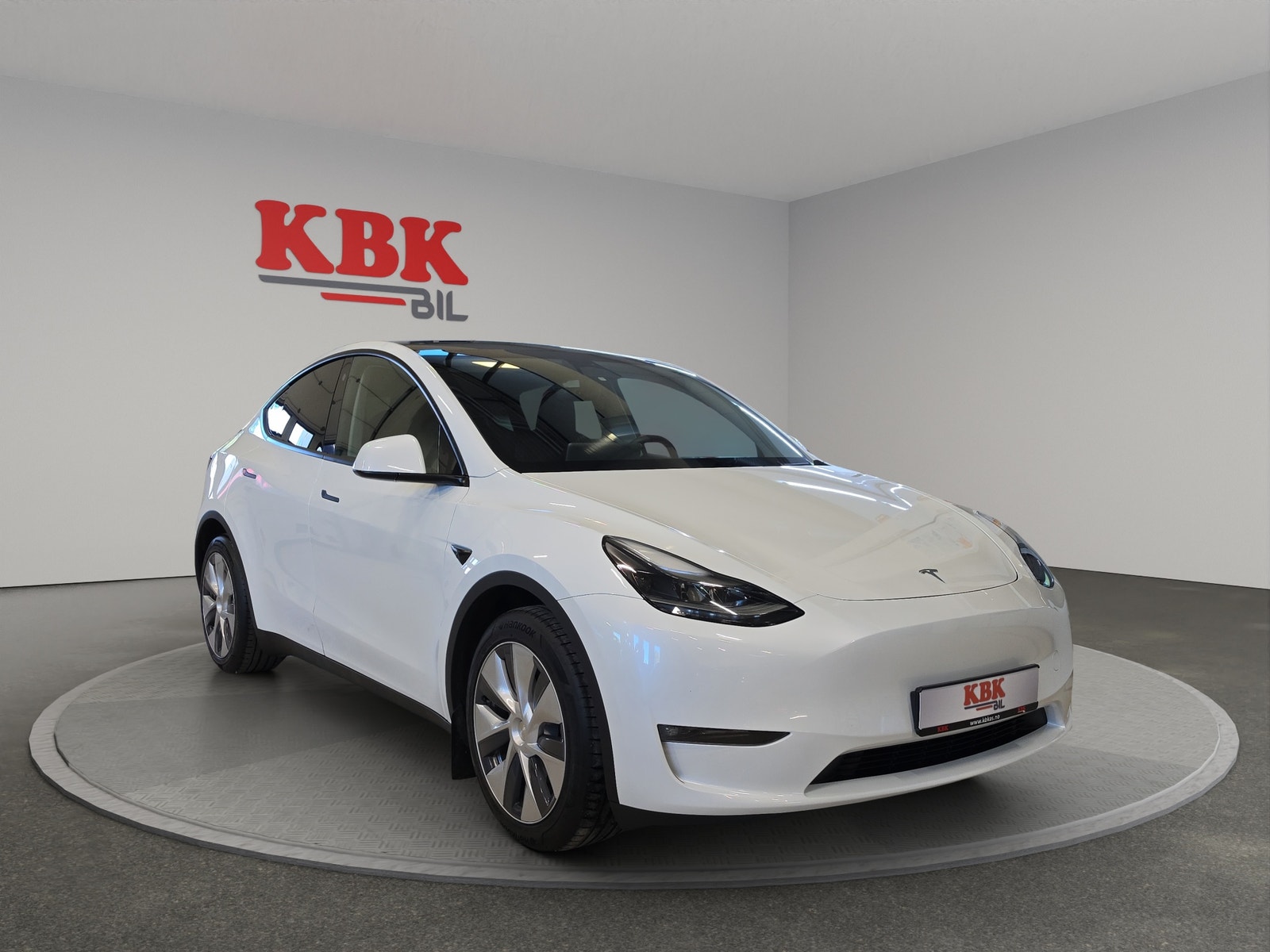 Tesla Model Y Long Range AWD, 514hp, 2024