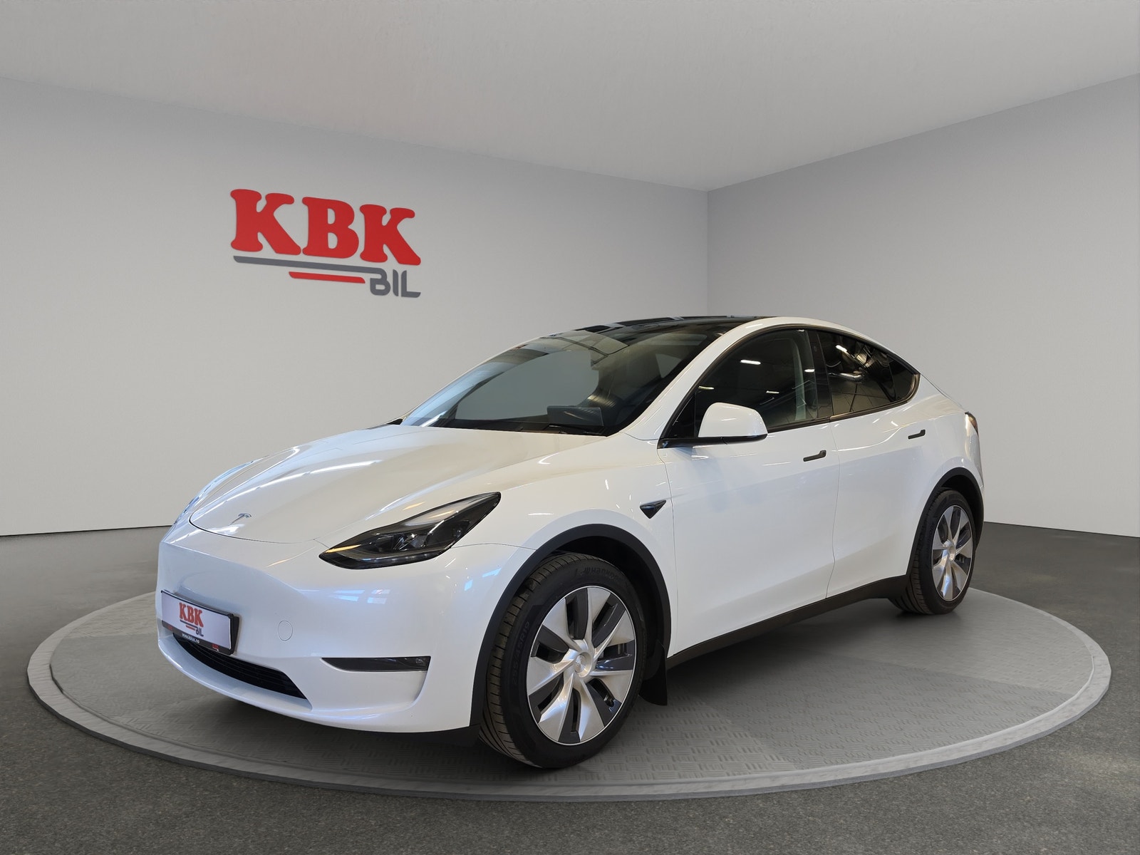 Tesla Model Y Long Range AWD, 514hp, 2024
