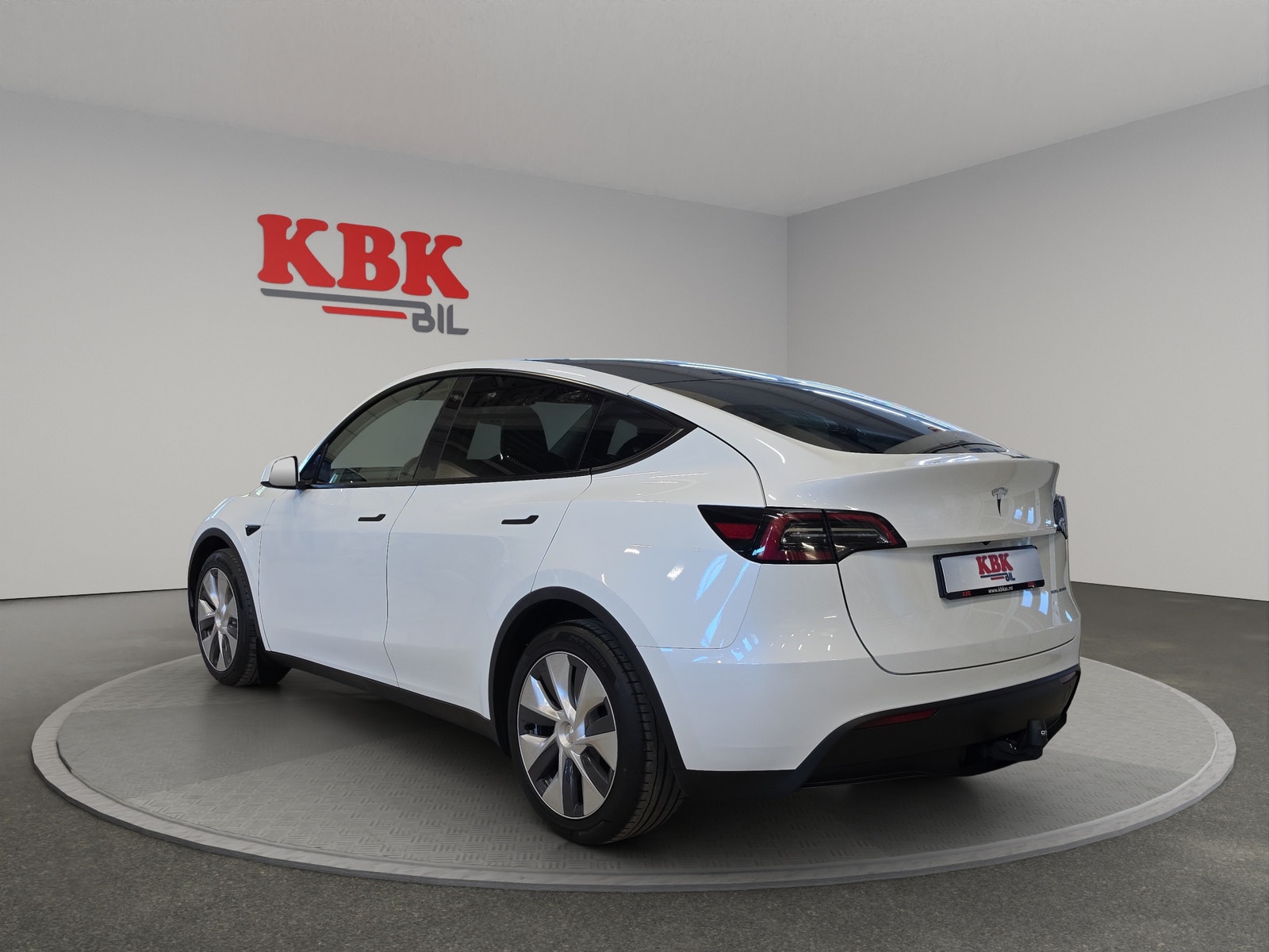 Tesla Model Y Long Range AWD, 514hp, 2024