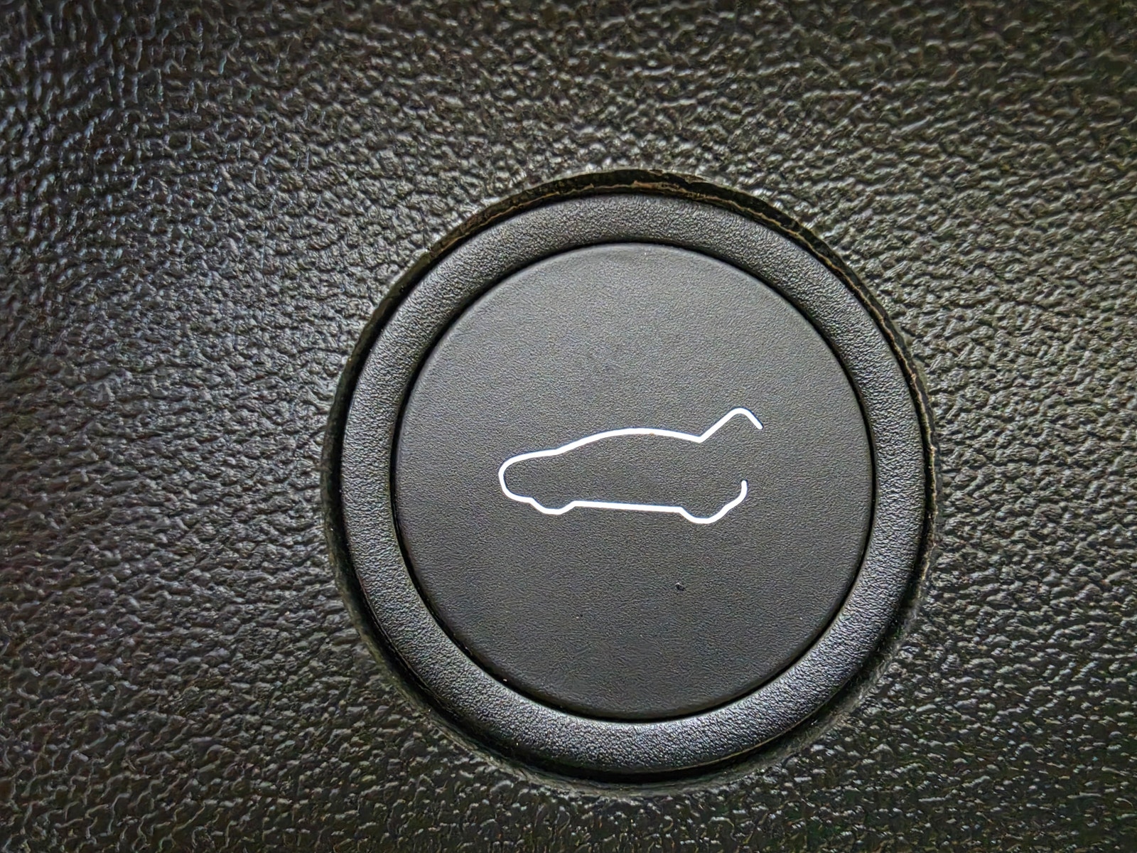 Tesla Model Y Long Range AWD, 514hp, 2024