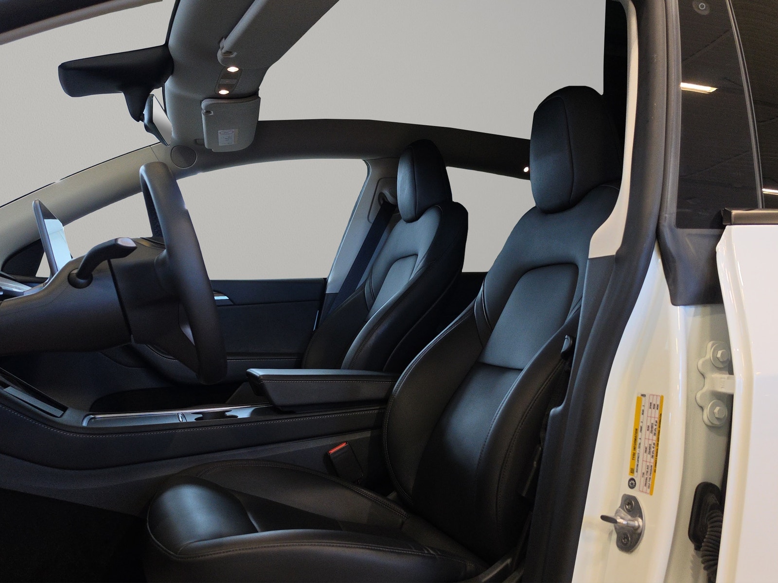 Tesla Model Y Long Range AWD, 514hp, 2024