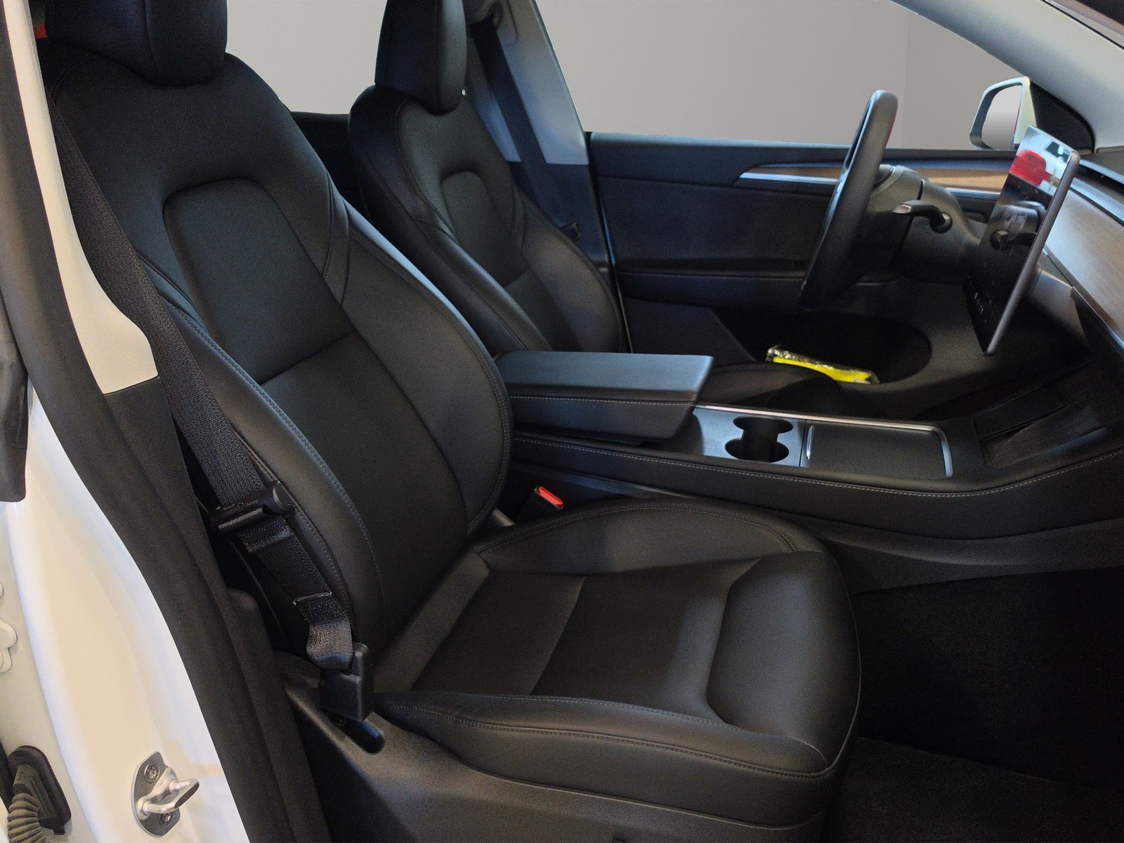 Tesla Model Y Long Range AWD, 514hp, 2024