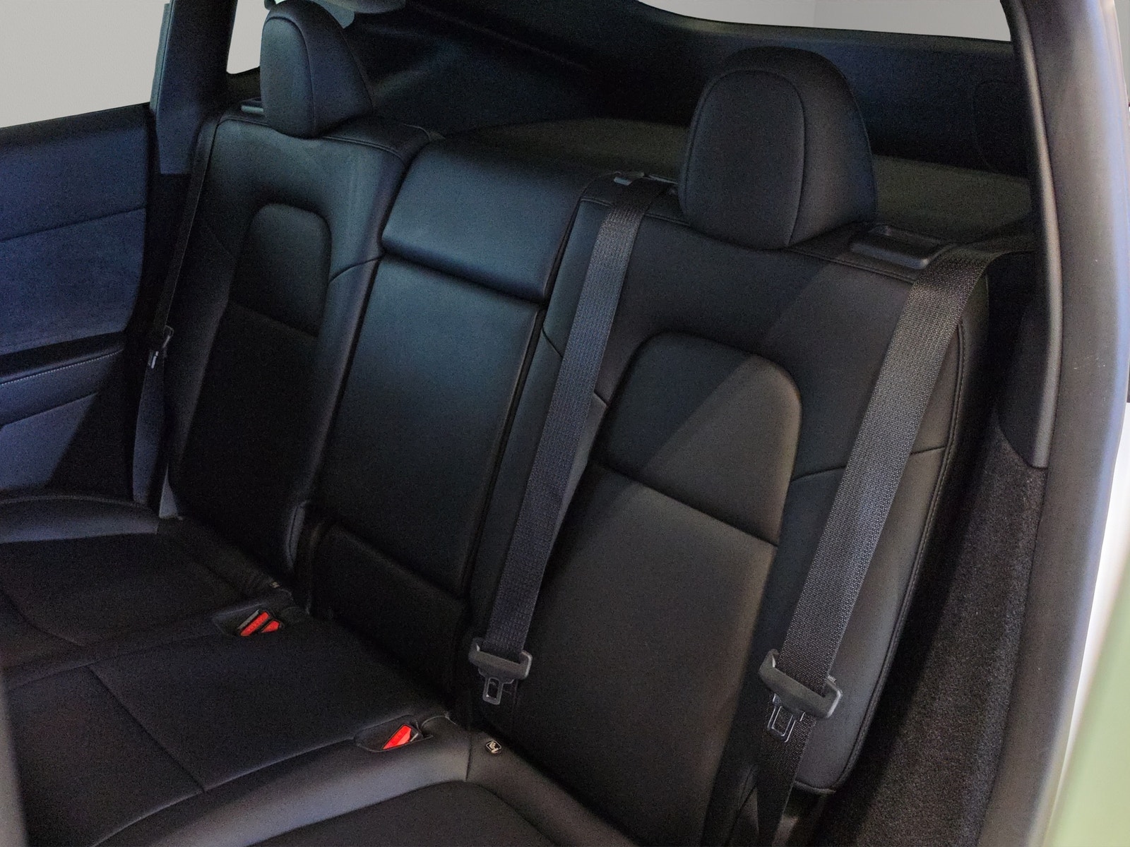 Tesla Model Y Long Range AWD, 514hp, 2024