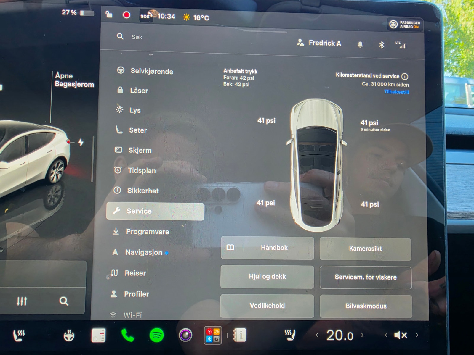 Tesla Model Y Long Range AWD, 514hp, 2024