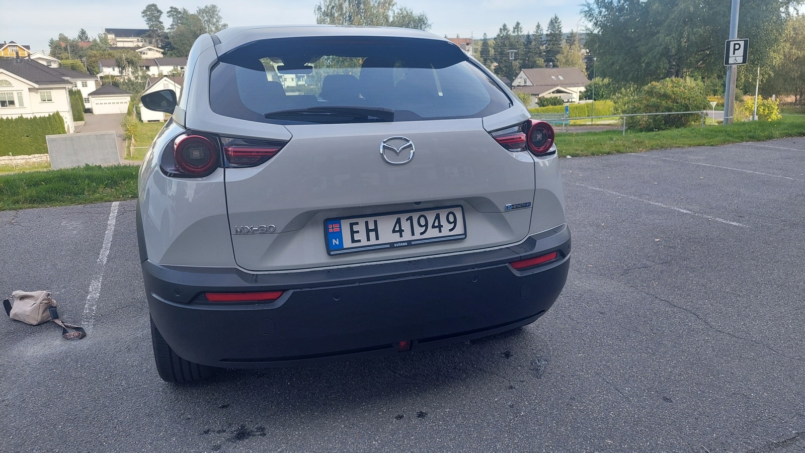 Mazda MX-30 e-Skyactiv EV, 143ps, 2023
