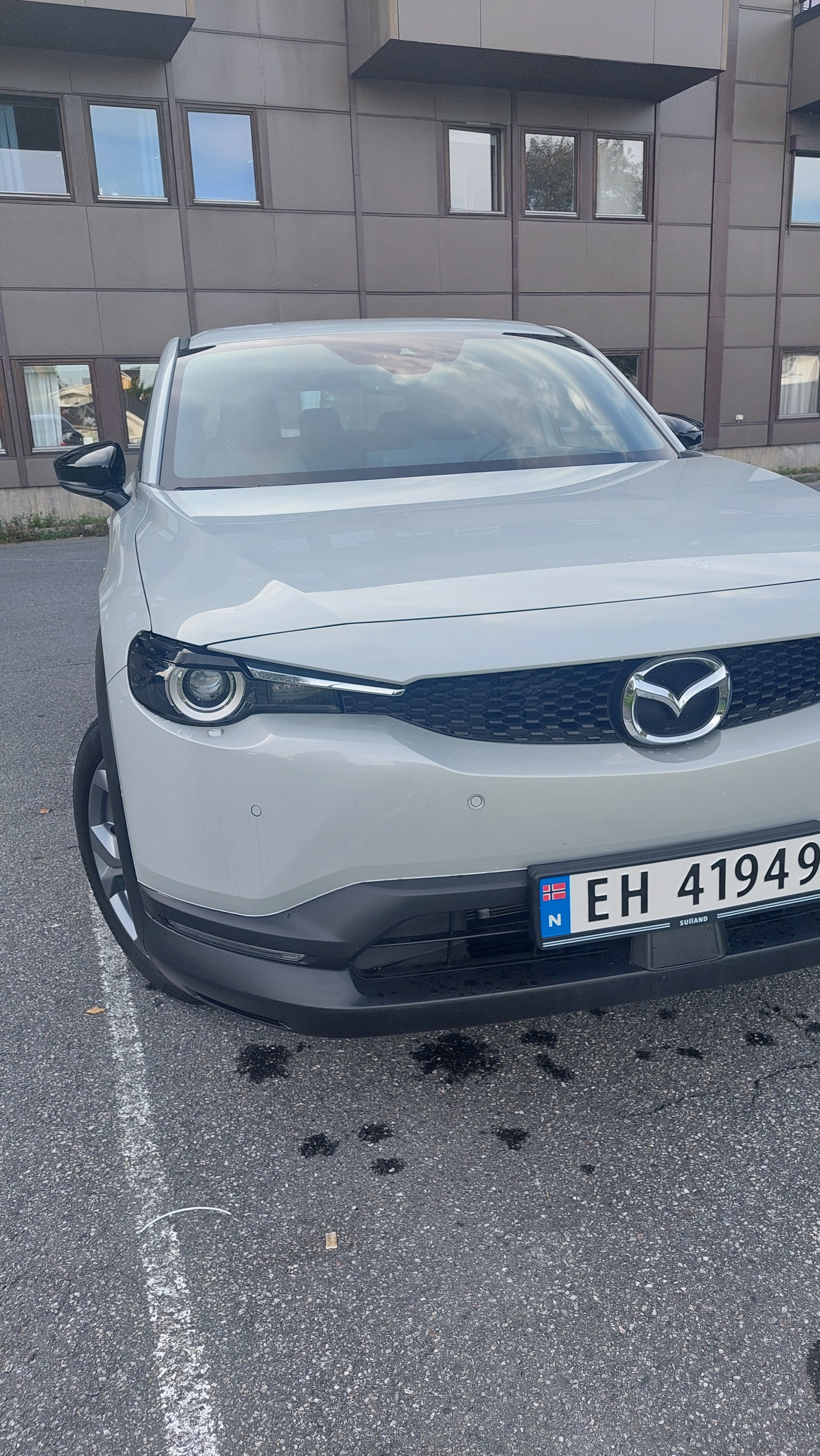 Mazda MX-30 e-Skyactiv EV, 143ps, 2023
