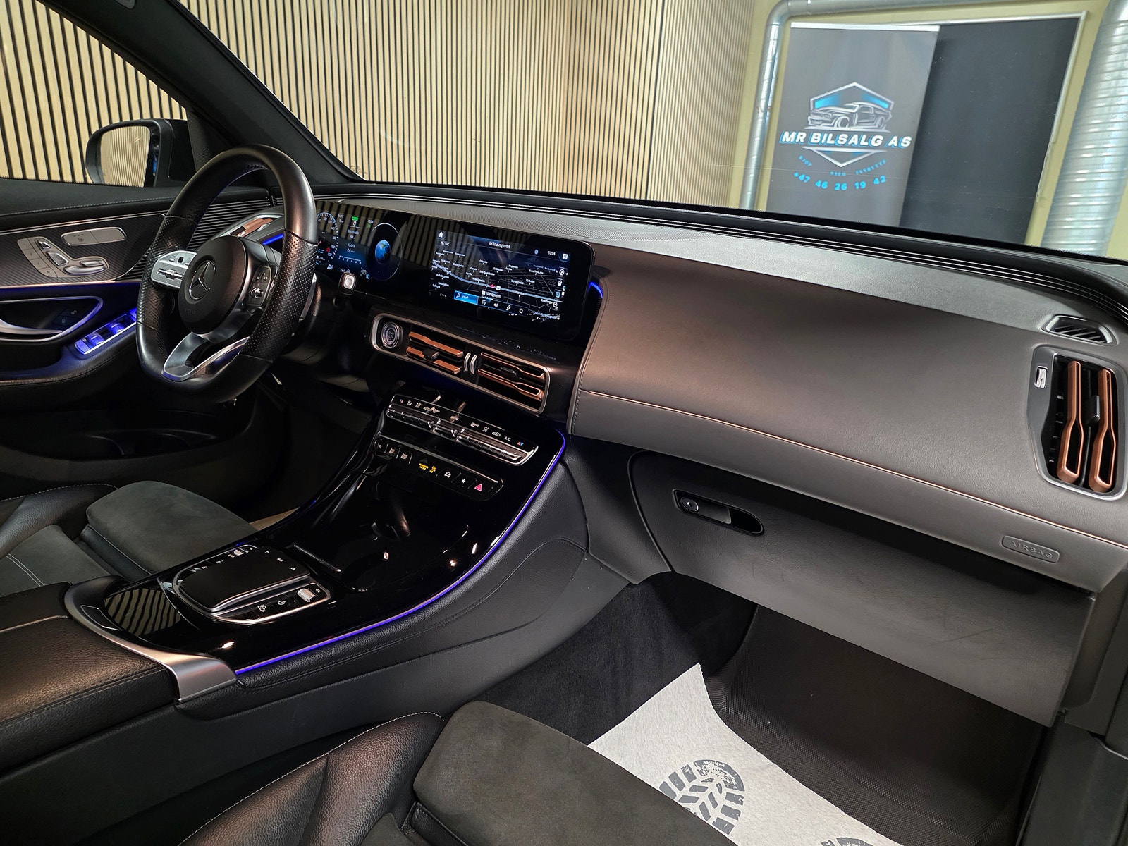 Mercedes-Benz EQC 400 4MATIC, 408hp, 2021