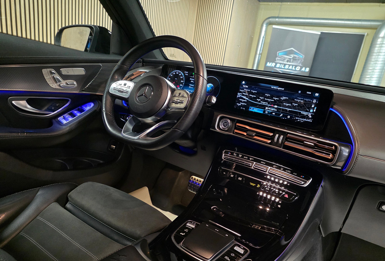 Mercedes-Benz EQC 400 4MATIC, 408hp, 2021