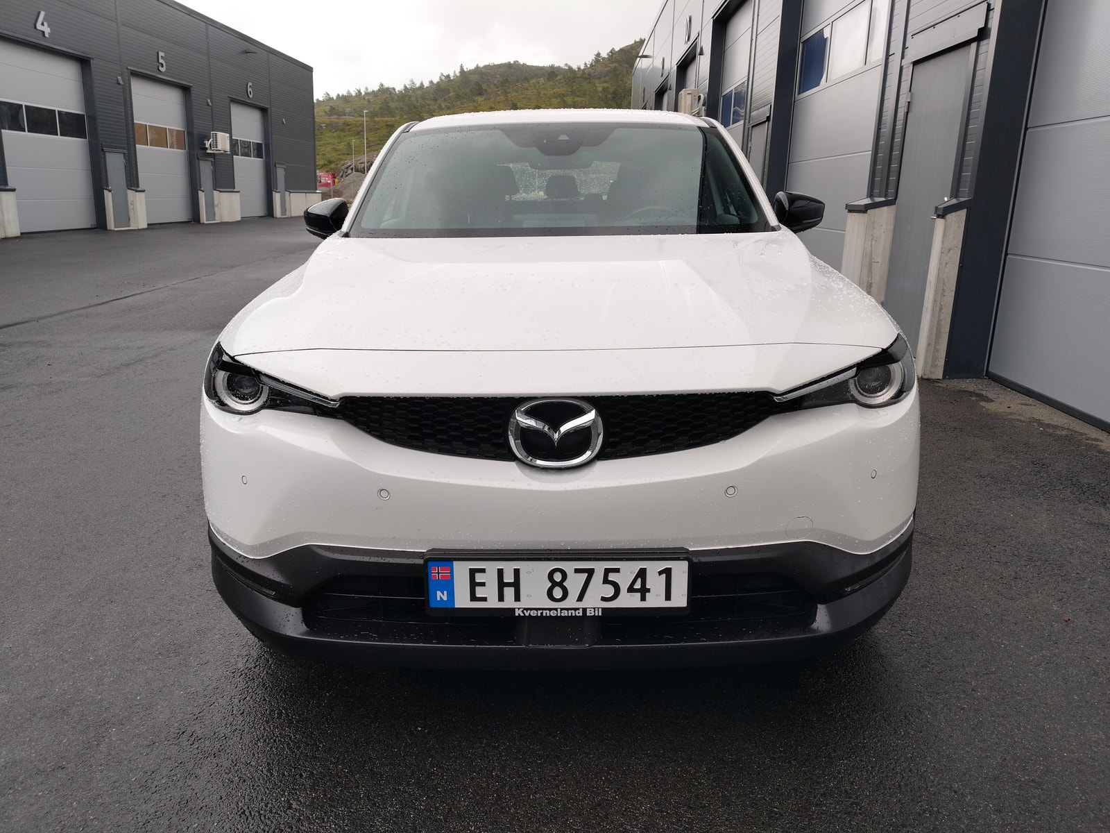 Mazda MX-30 e-Skyactiv EV, 143hp, 2024