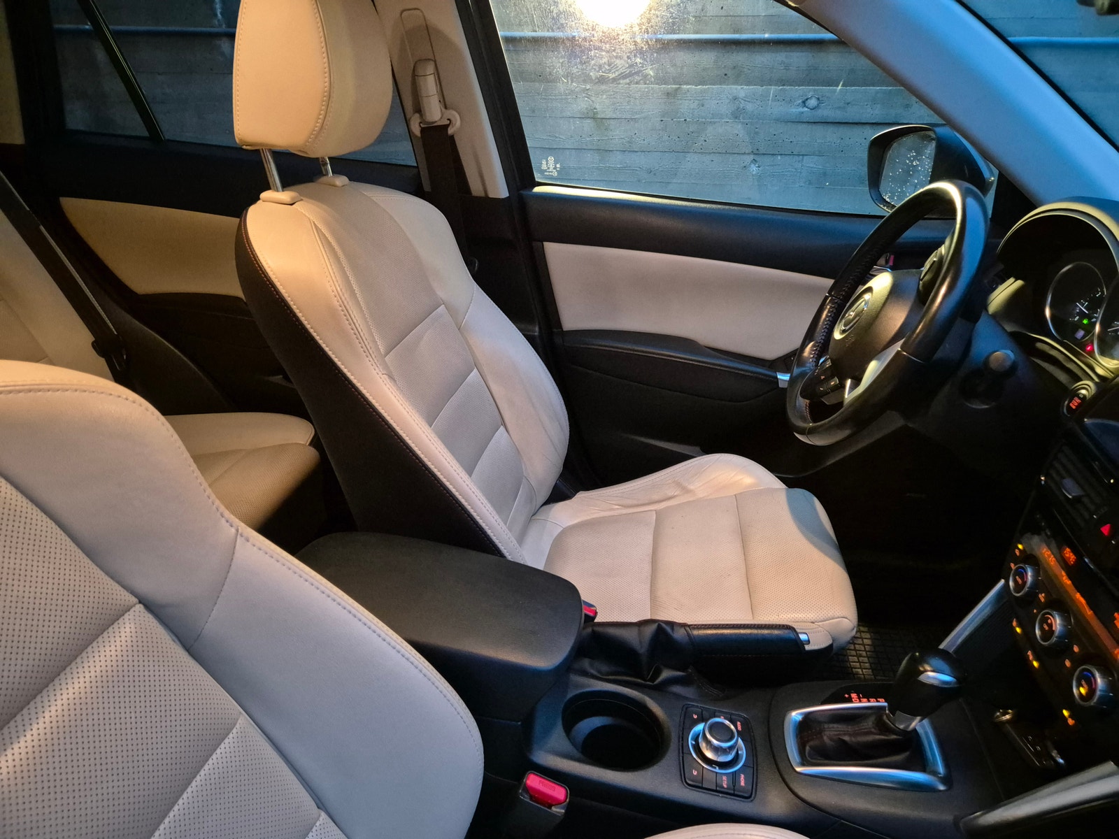 Mazda CX-5 2.2 SKYACTIV-D AWD Automatic, 6-trins, 175ps, 2015