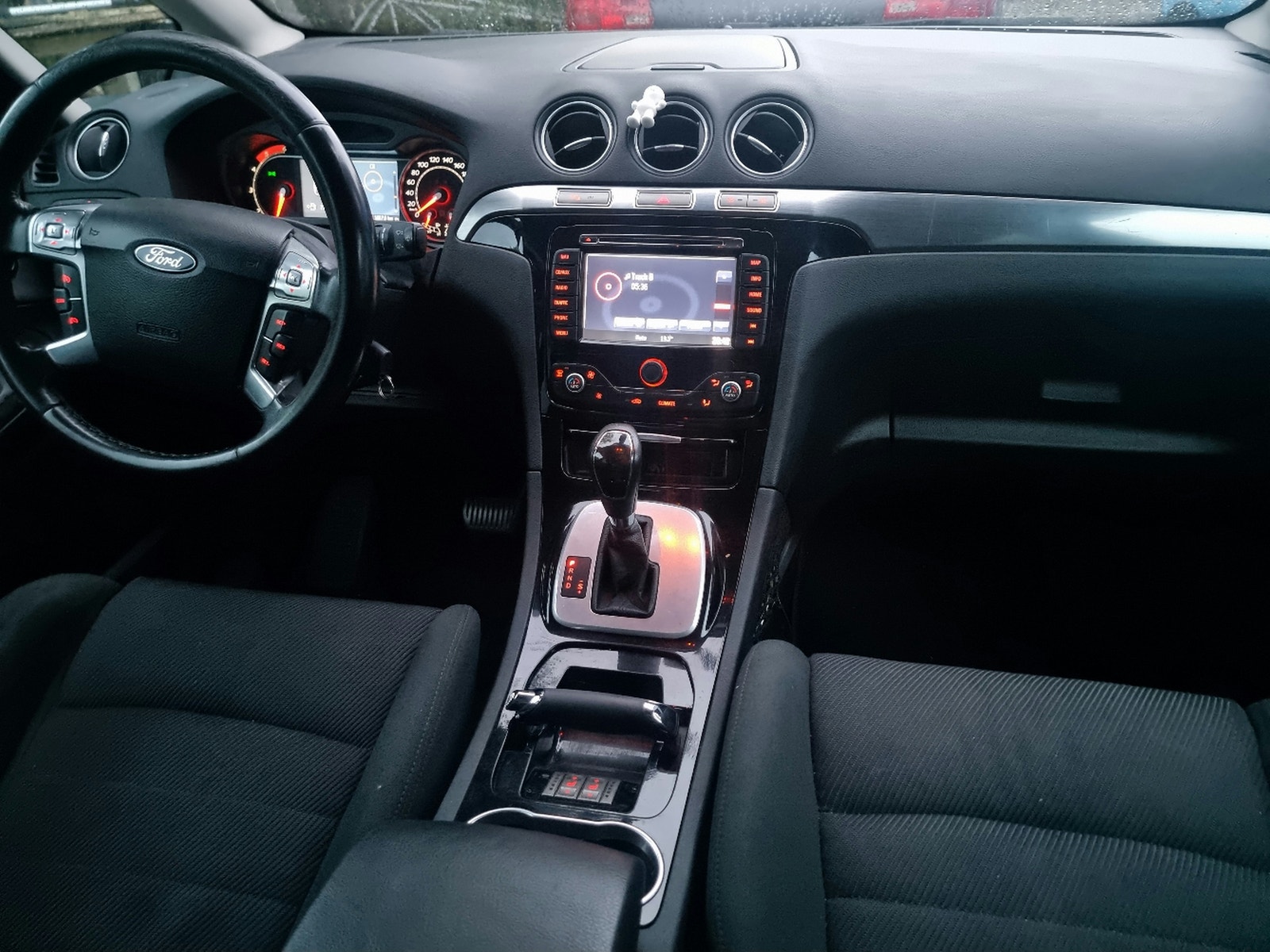 Ford Galaxy 2.0 TDCi Powershift 6, 6-trins, 140ps, 2010