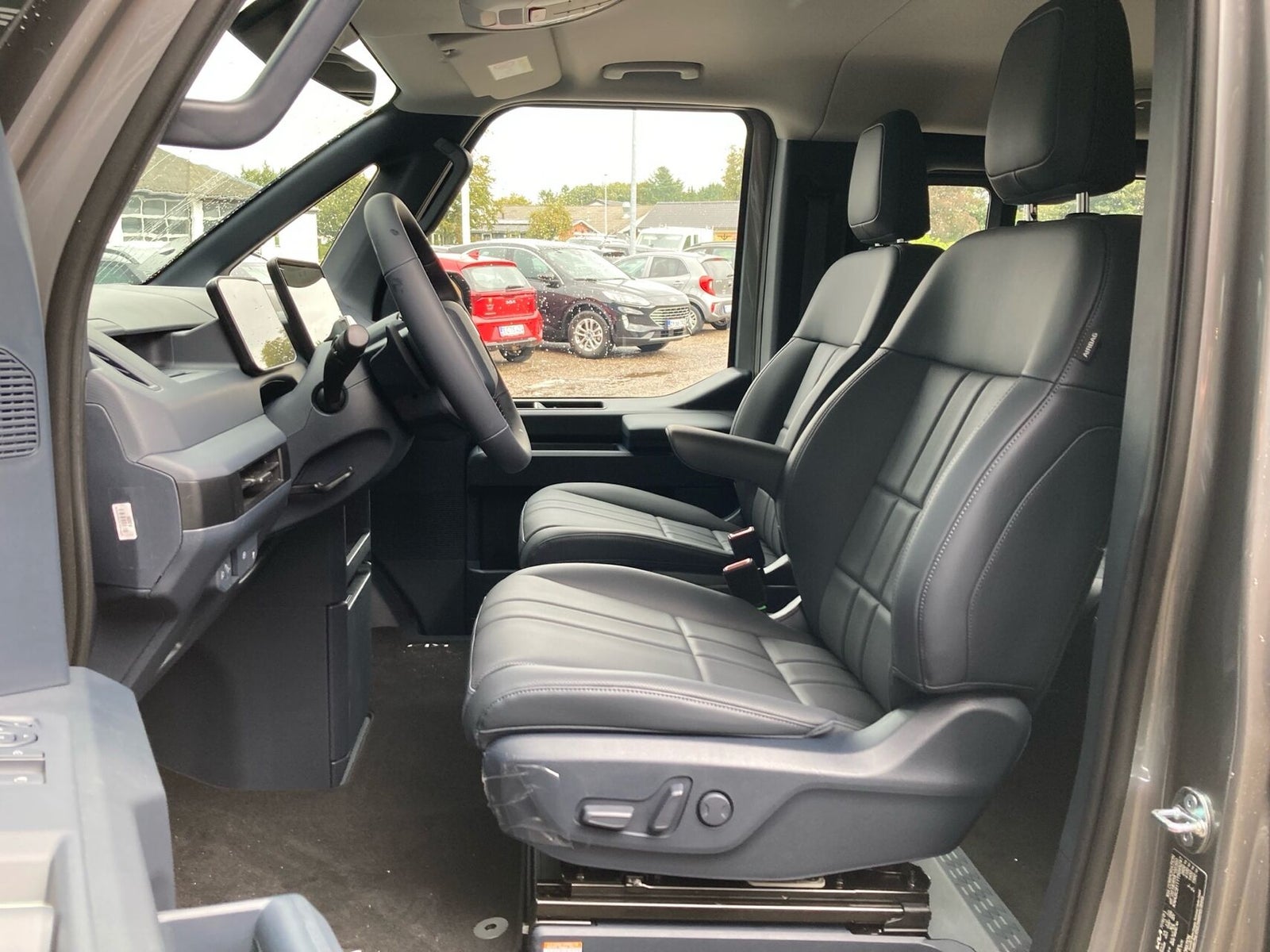 Kia PV5 Long Range Passenger 71.2 kWh, 163ps, 2026