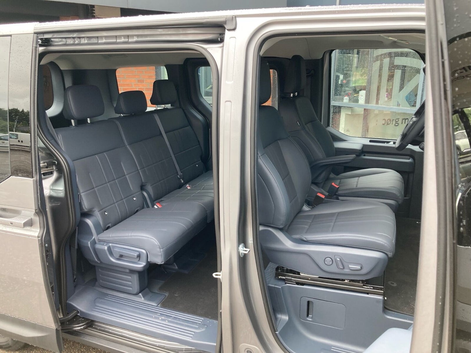 Kia PV5 Long Range Passenger 71.2 kWh, 163ps, 2026