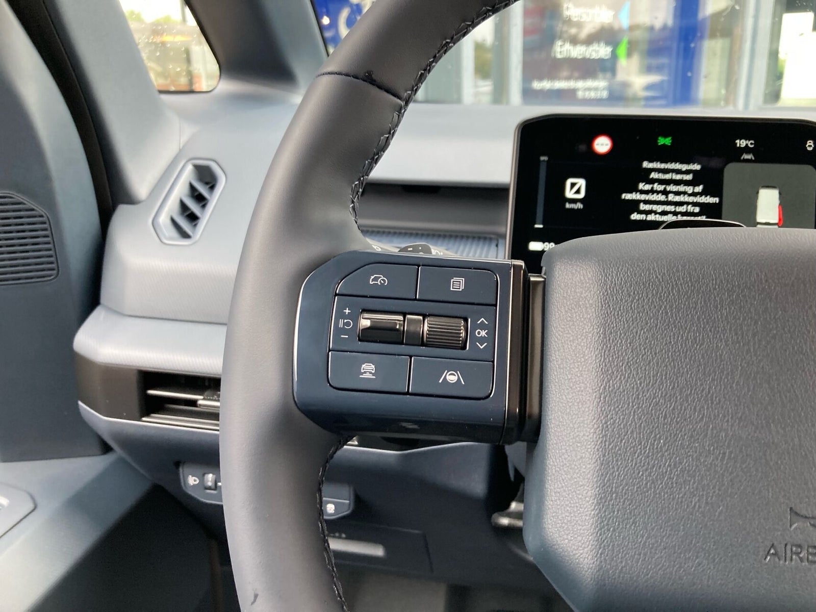 Kia PV5 Long Range Passenger 71.2 kWh, 163ps, 2026
