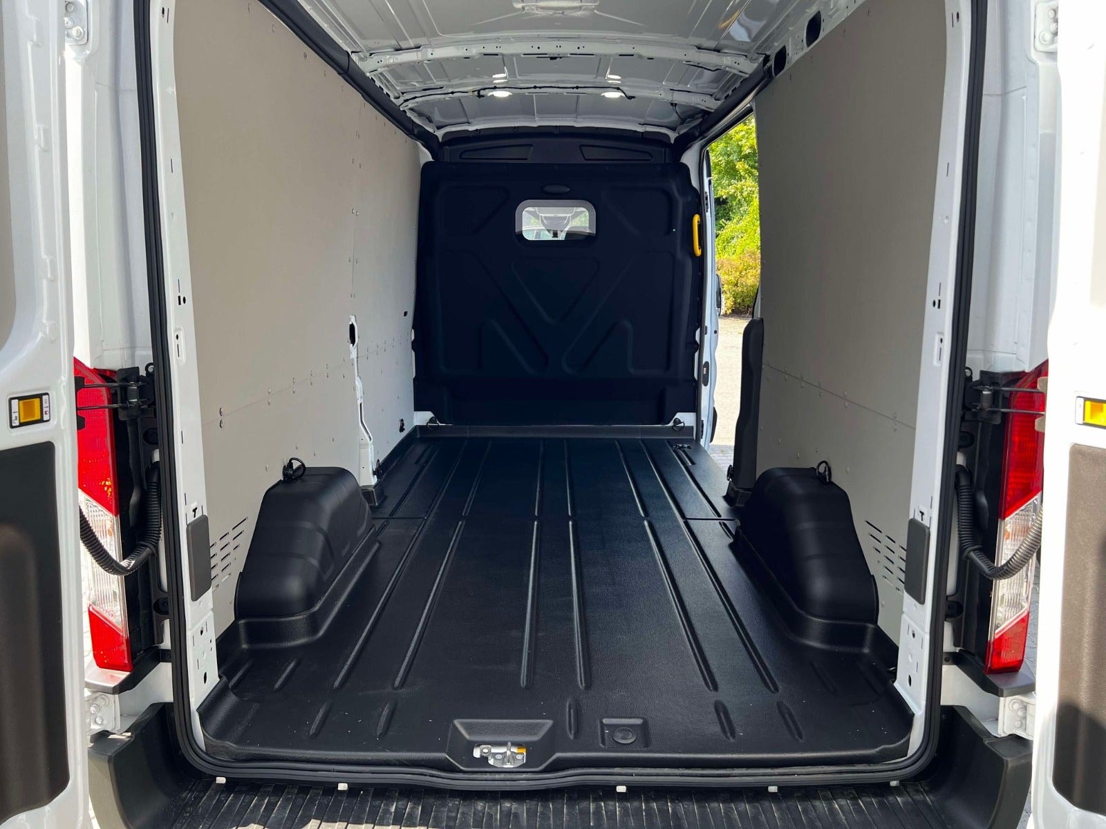 Ford Transit 350 2.0 EcoBlue SelectShift, 170hp, 2023
