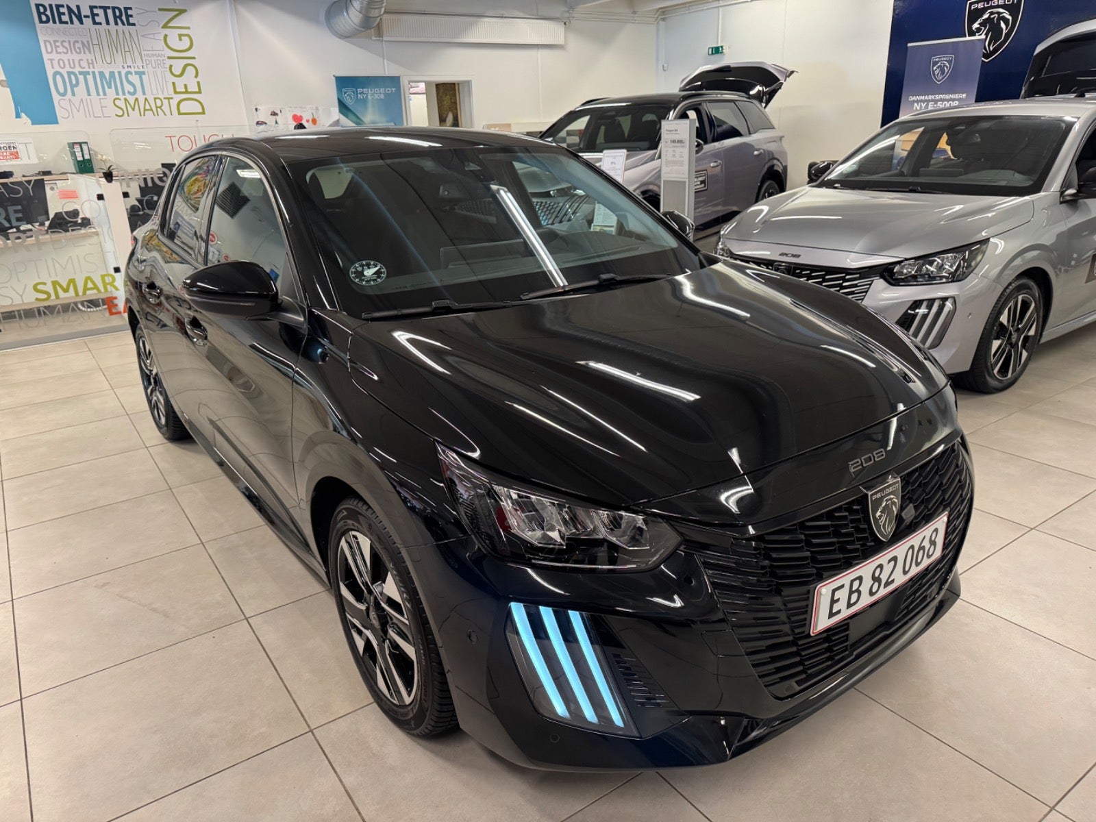 Peugeot 208 1.2 PureTech 100 Manual, 6-trins, 100ps, 2023