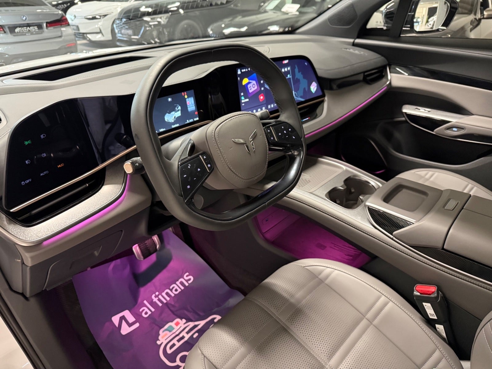 Hongqi EHS7 85 kWh, 343ps, 2025