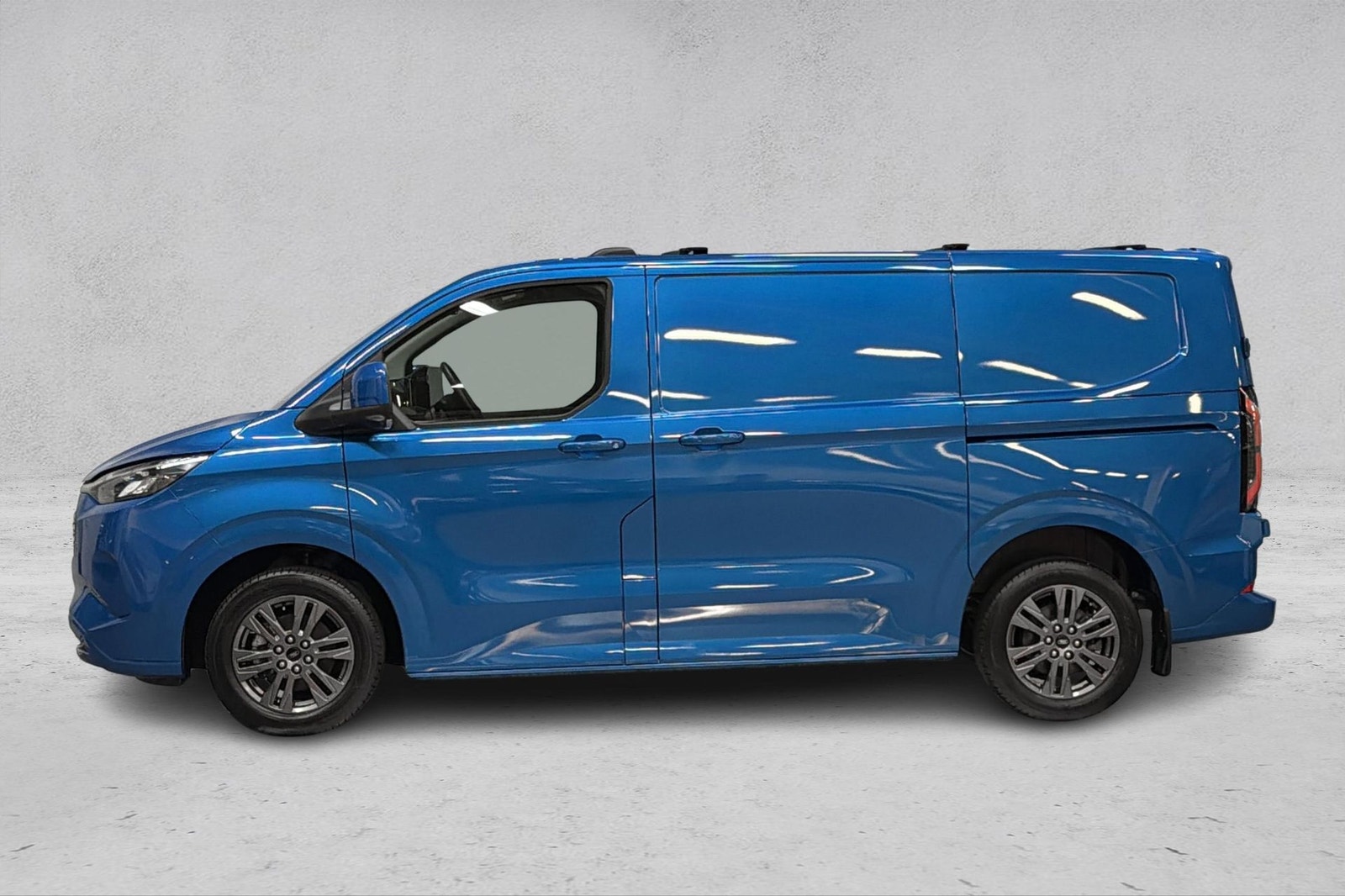 Ford E-Transit Custom 320 82.5 kWh, 218hp, 2024