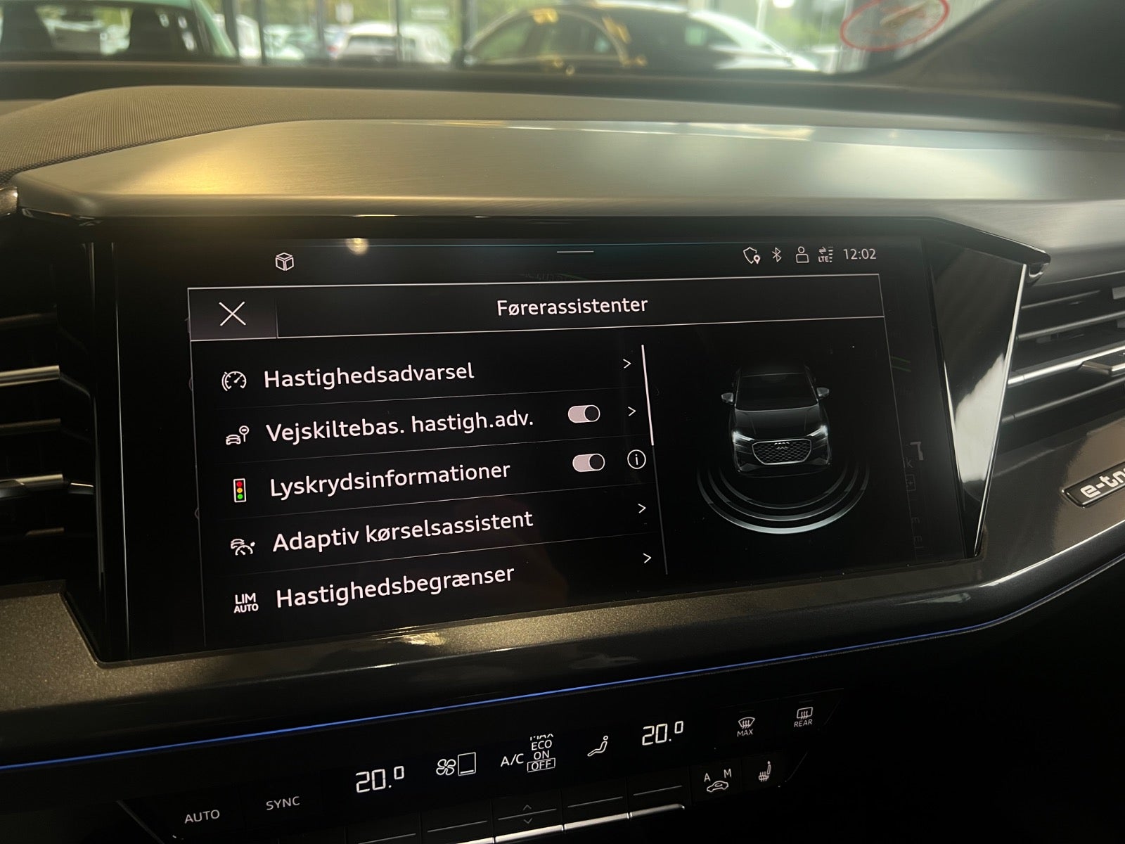 Audi Q4 45 e-tron quattro, 286ps, 2025