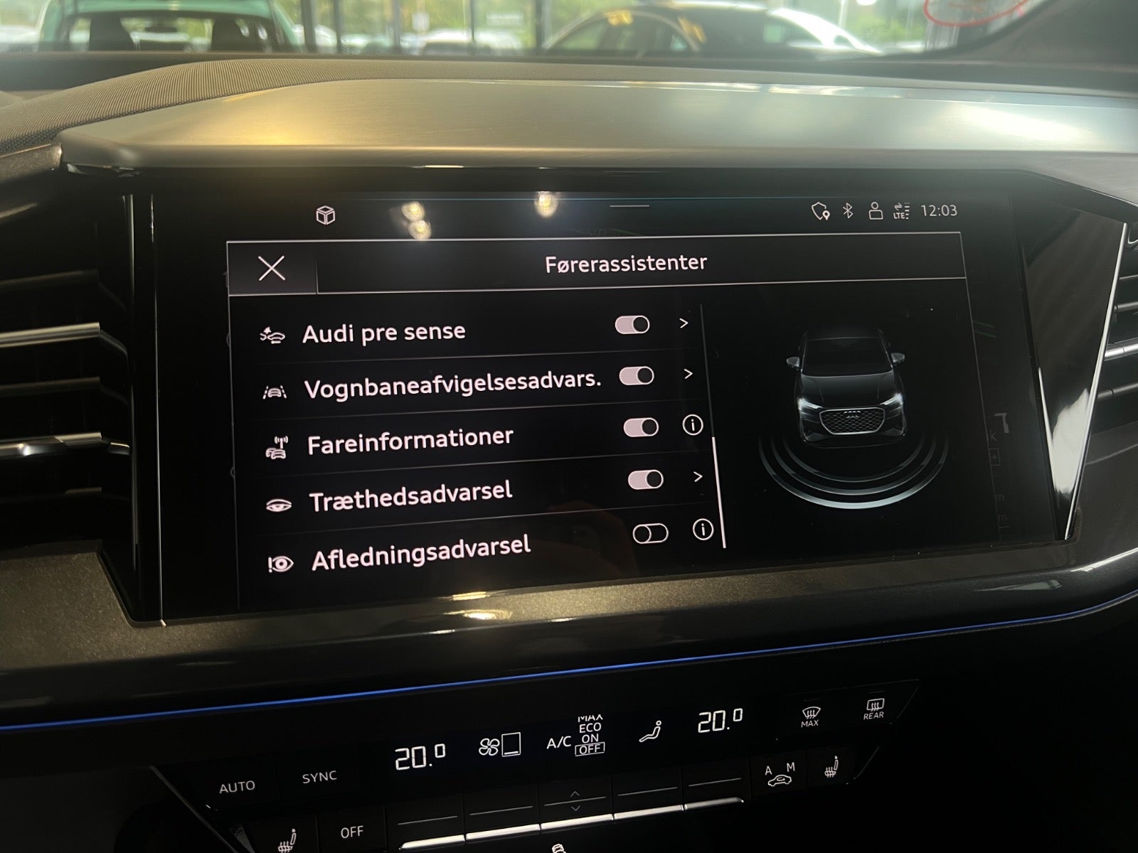 Audi Q4 45 e-tron quattro, 286ps, 2025