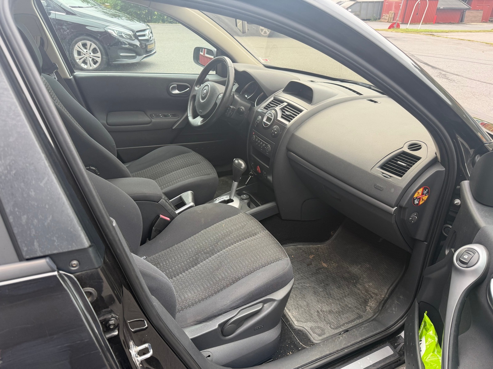 Renault Mégane 5-door 1.6 Automatic, 112hp, 2007