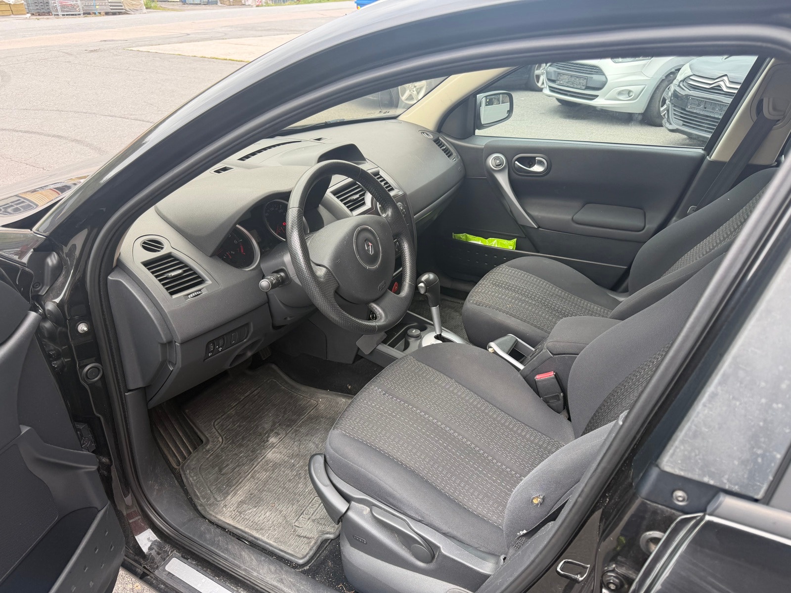 Renault Mégane 5-door 1.6 Automatic, 112hp, 2007