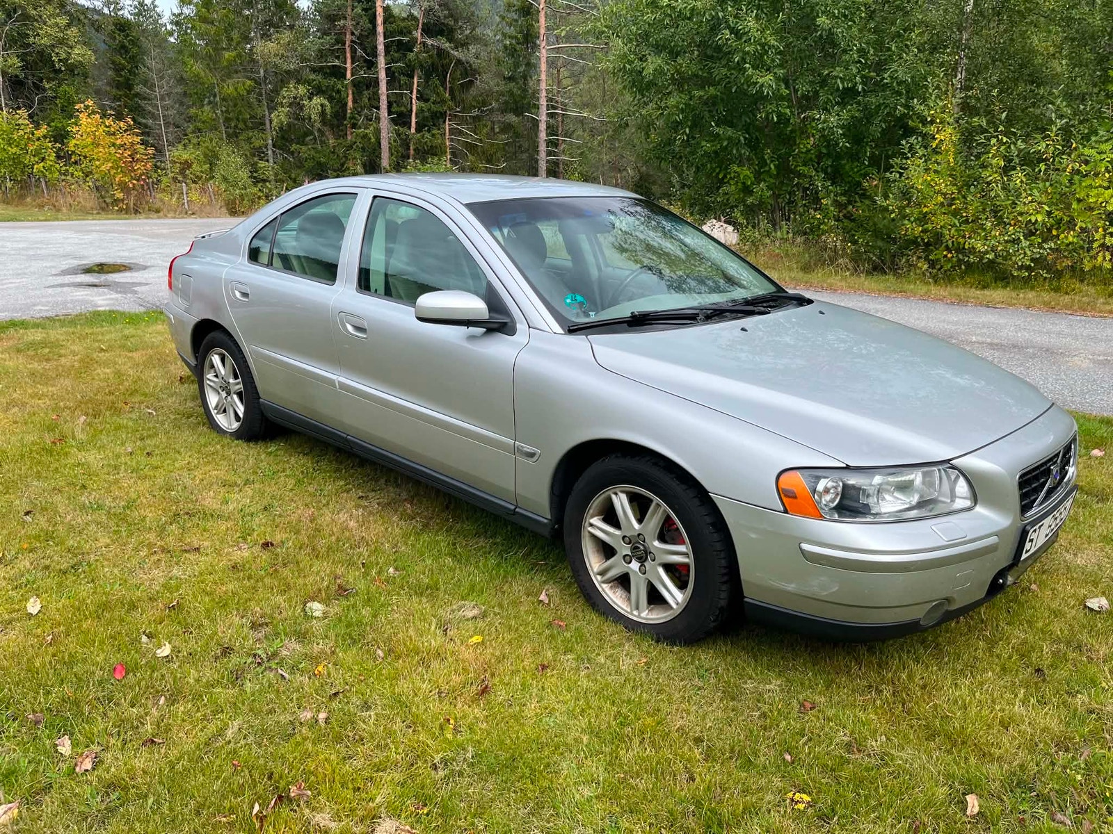 Volvo S60 2.0T Automatic, 180hp, 2005