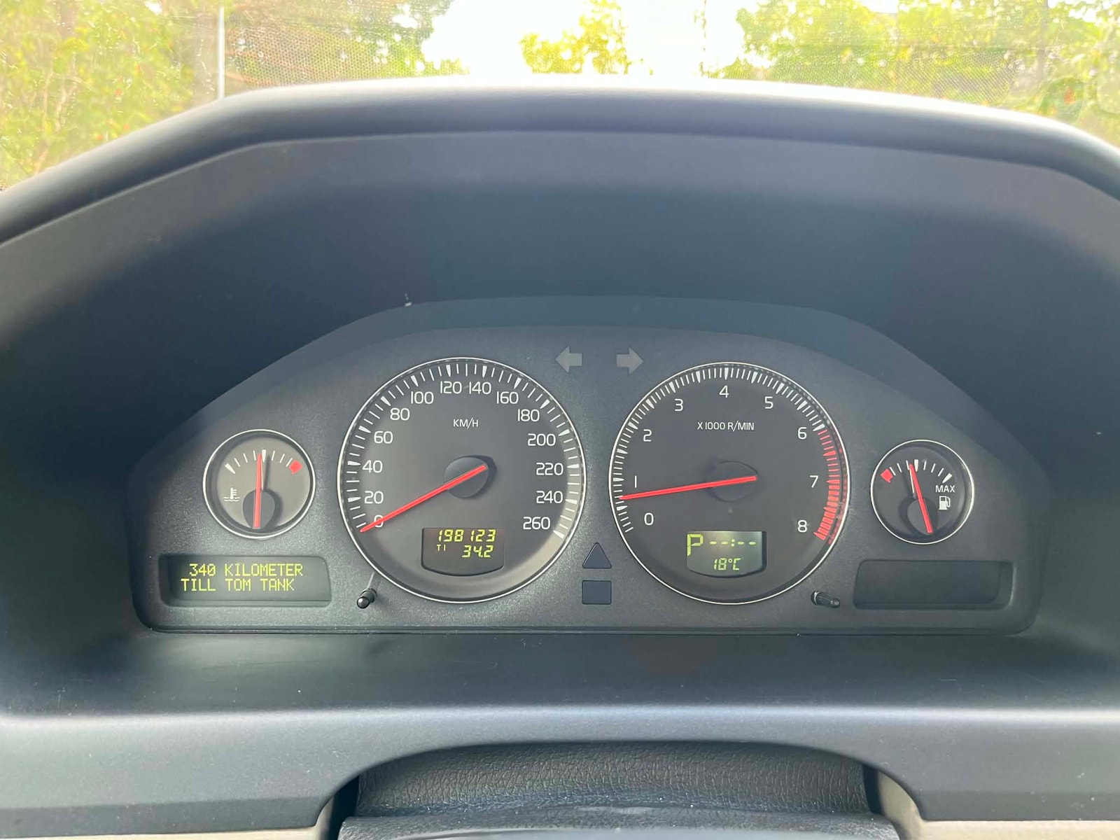 Volvo S60 2.0T Automatic, 180hp, 2005