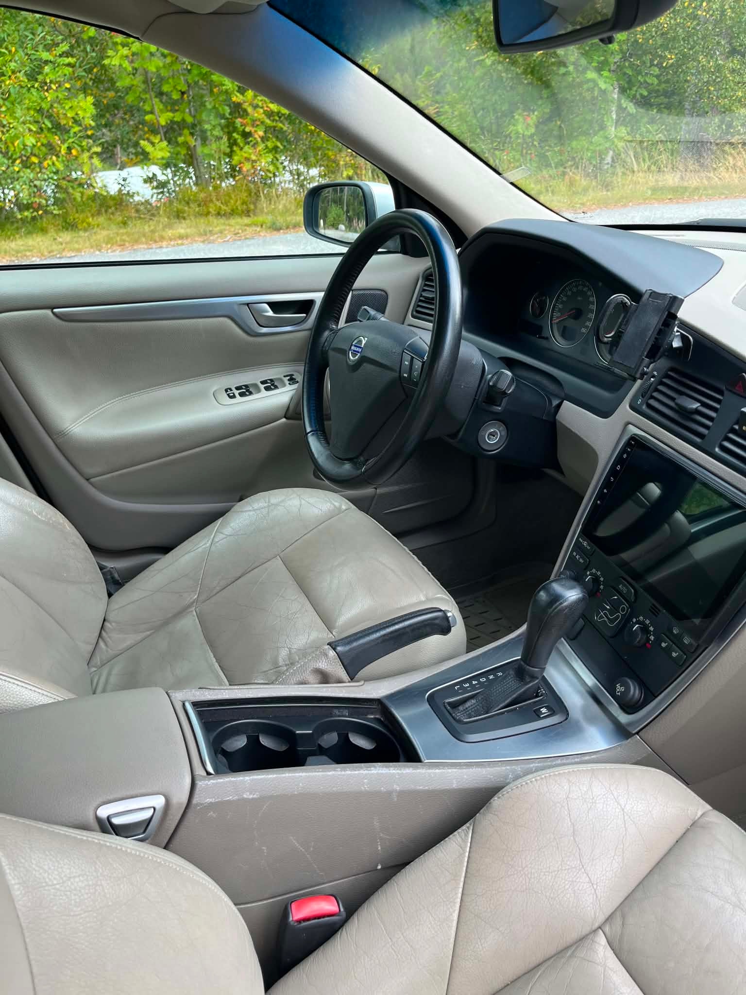 Volvo S60 2.0T Automatic, 180hp, 2005