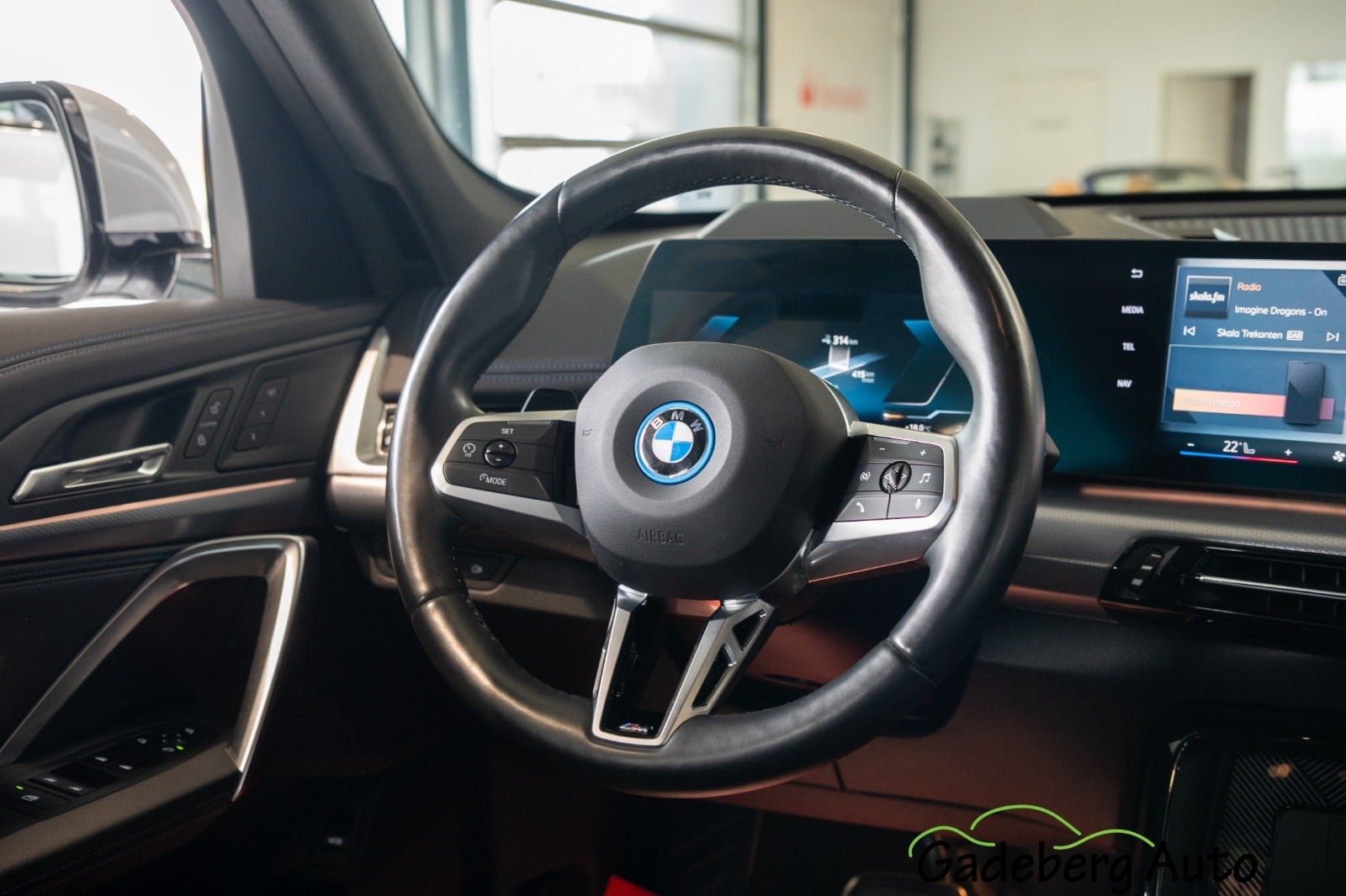 BMW iX1 eDrive20, 204hp, 2024