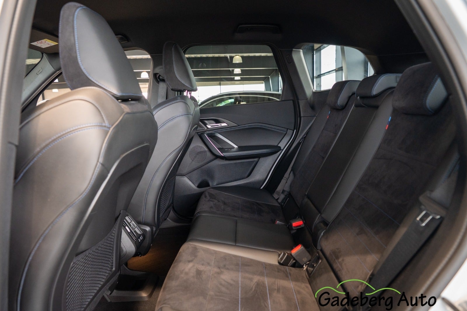 BMW iX1 eDrive20, 204hp, 2024