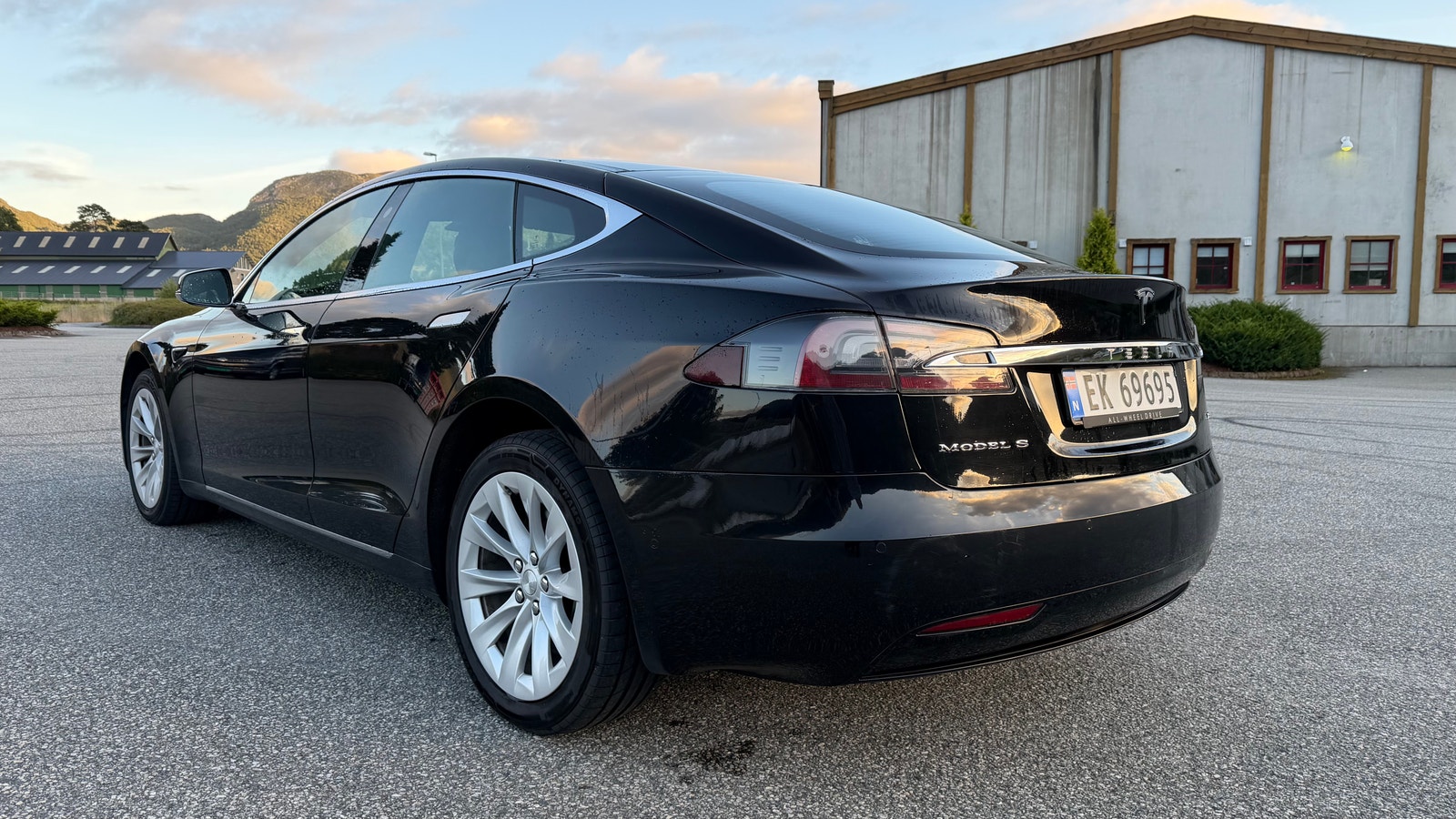 Tesla Model S 75D, 525ps, 2018
