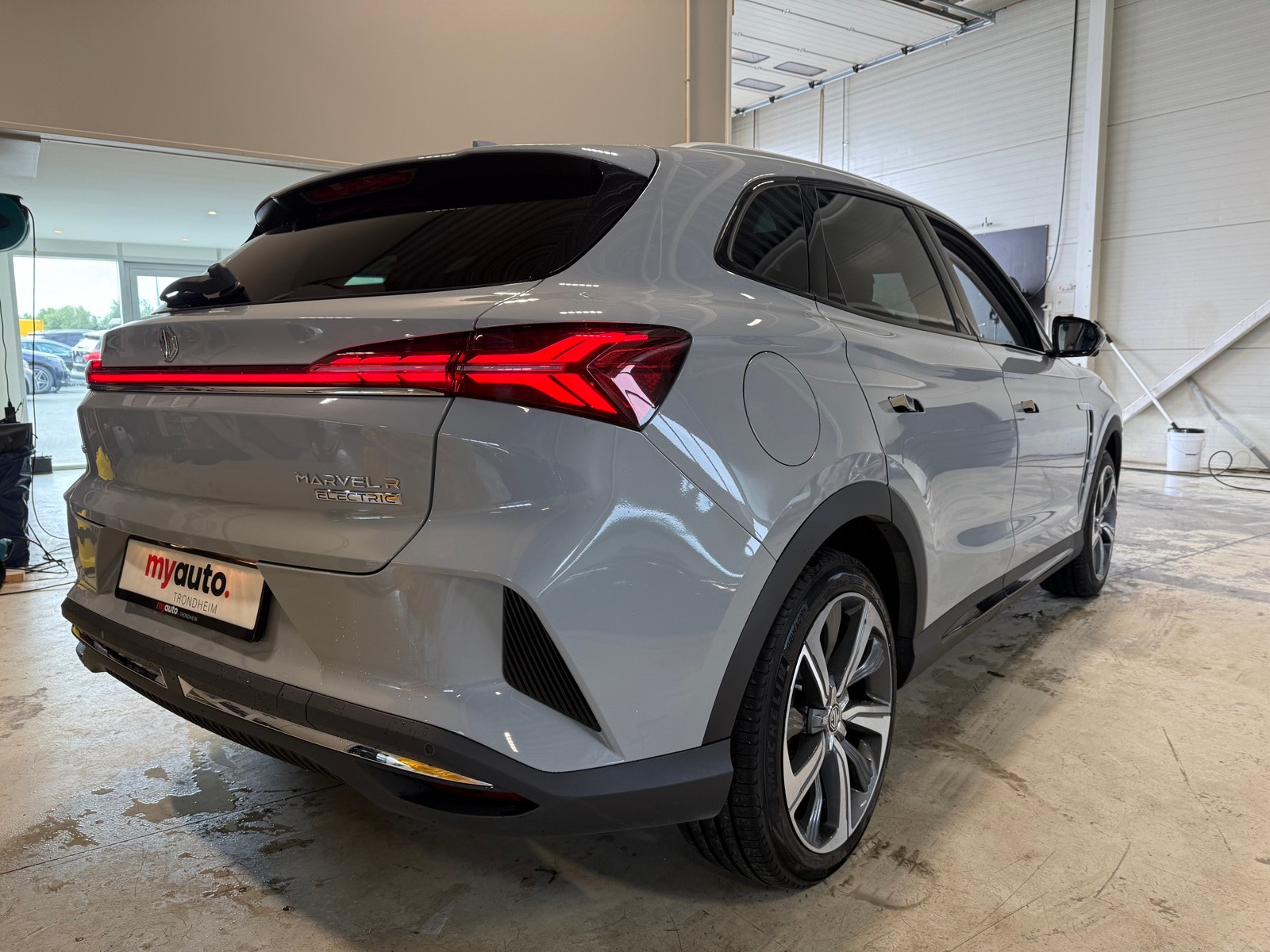 MG Marvel R Performance Automatic, 288hp, 2023