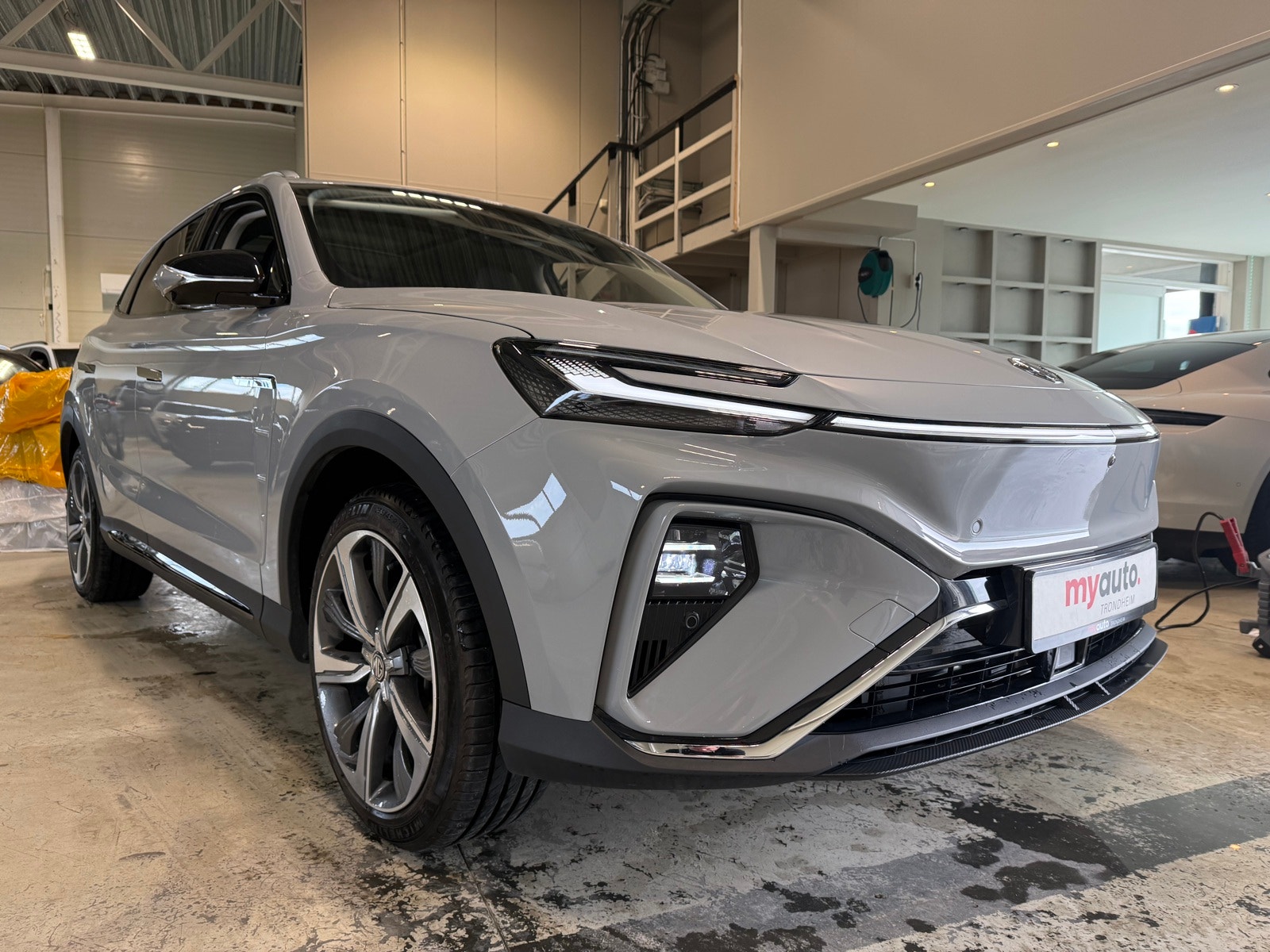 MG Marvel R Performance Automatic, 288hp, 2023