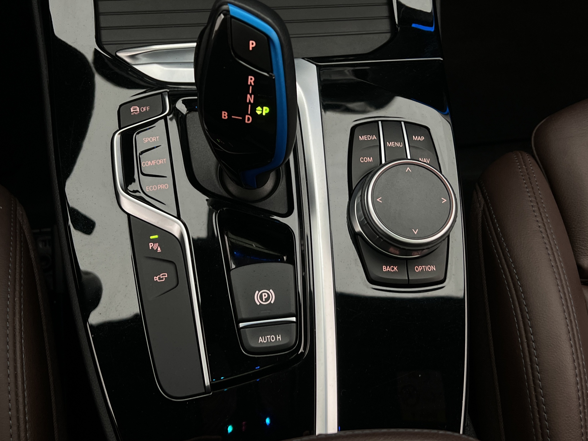 BMW iX3, 286ps, 2021