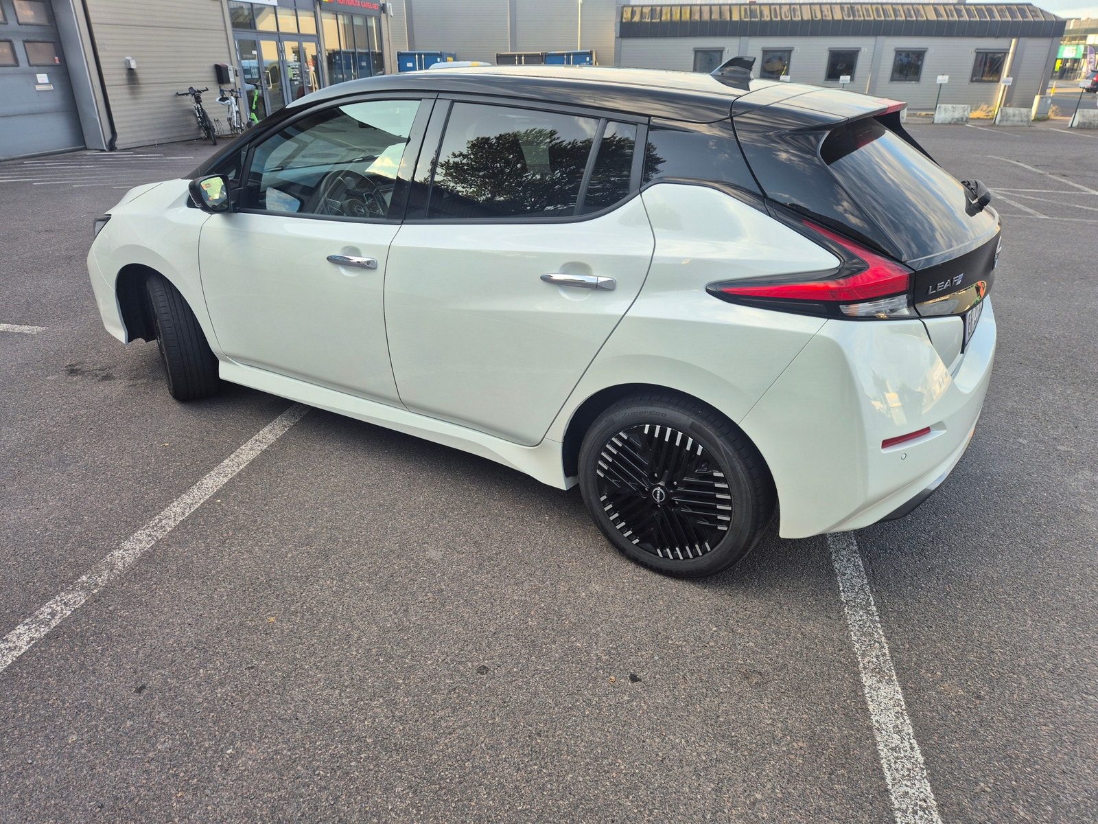 Nissan Leaf e+, 217ps, 2023