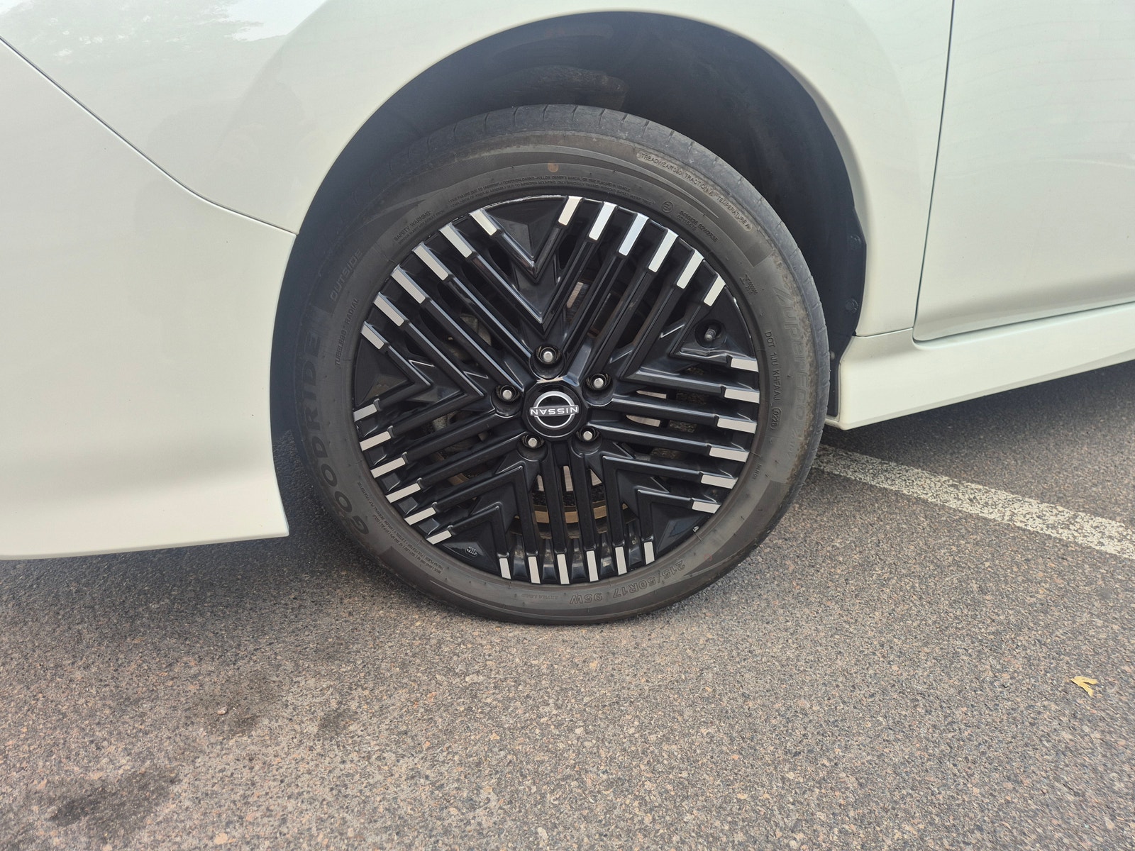Nissan Leaf e+, 217ps, 2023