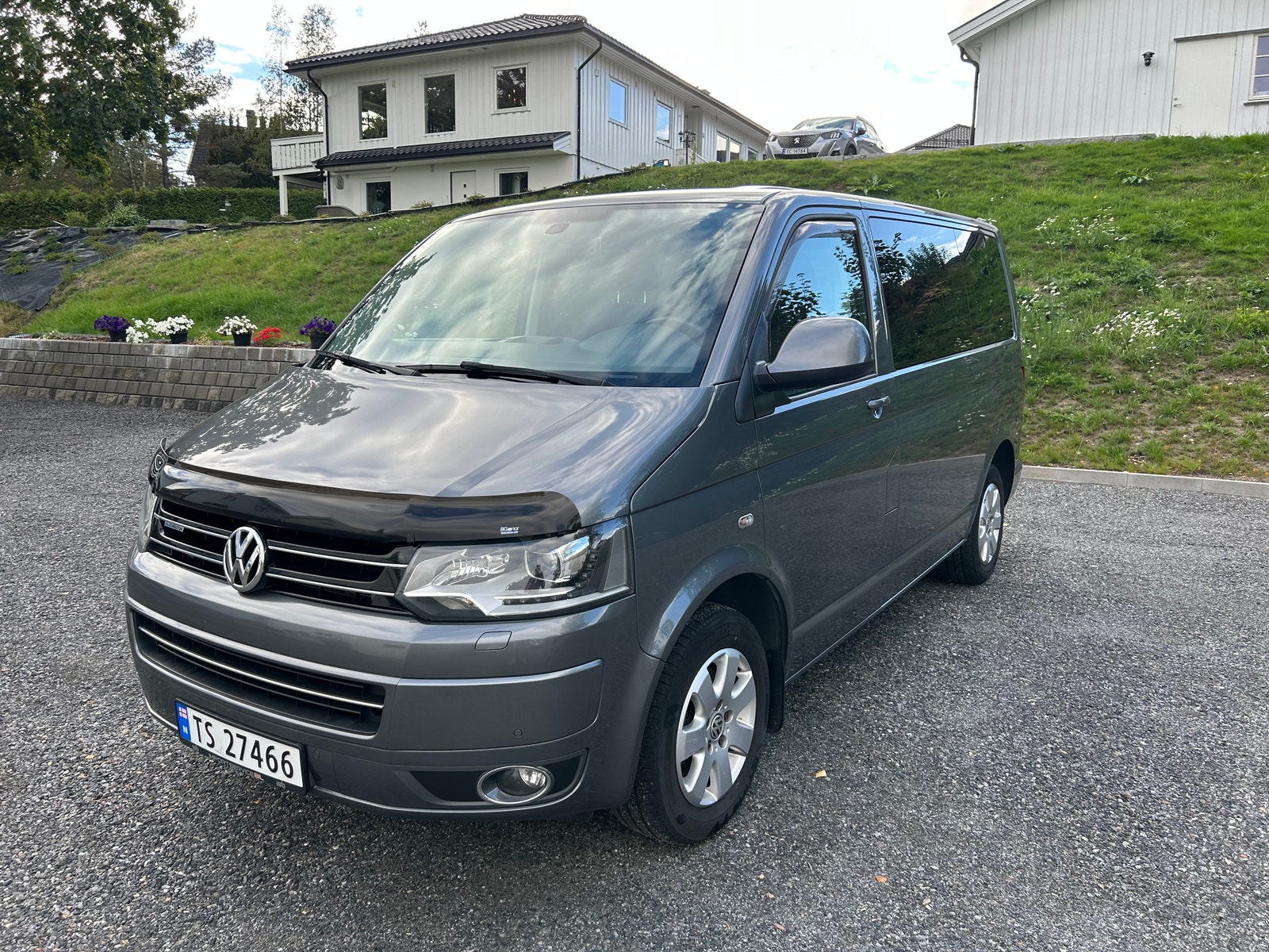 Volkswagen Multivan 2.0 TDI BMT Manual, 114hp, 2014