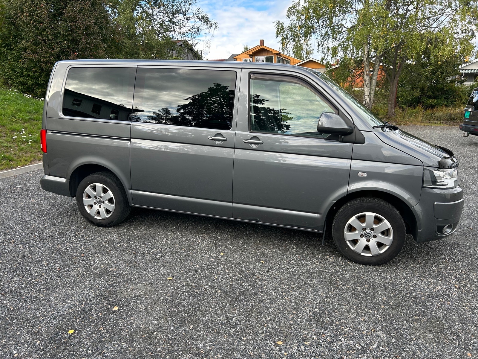 Volkswagen Multivan 2.0 TDI BMT Manual, 114hp, 2014