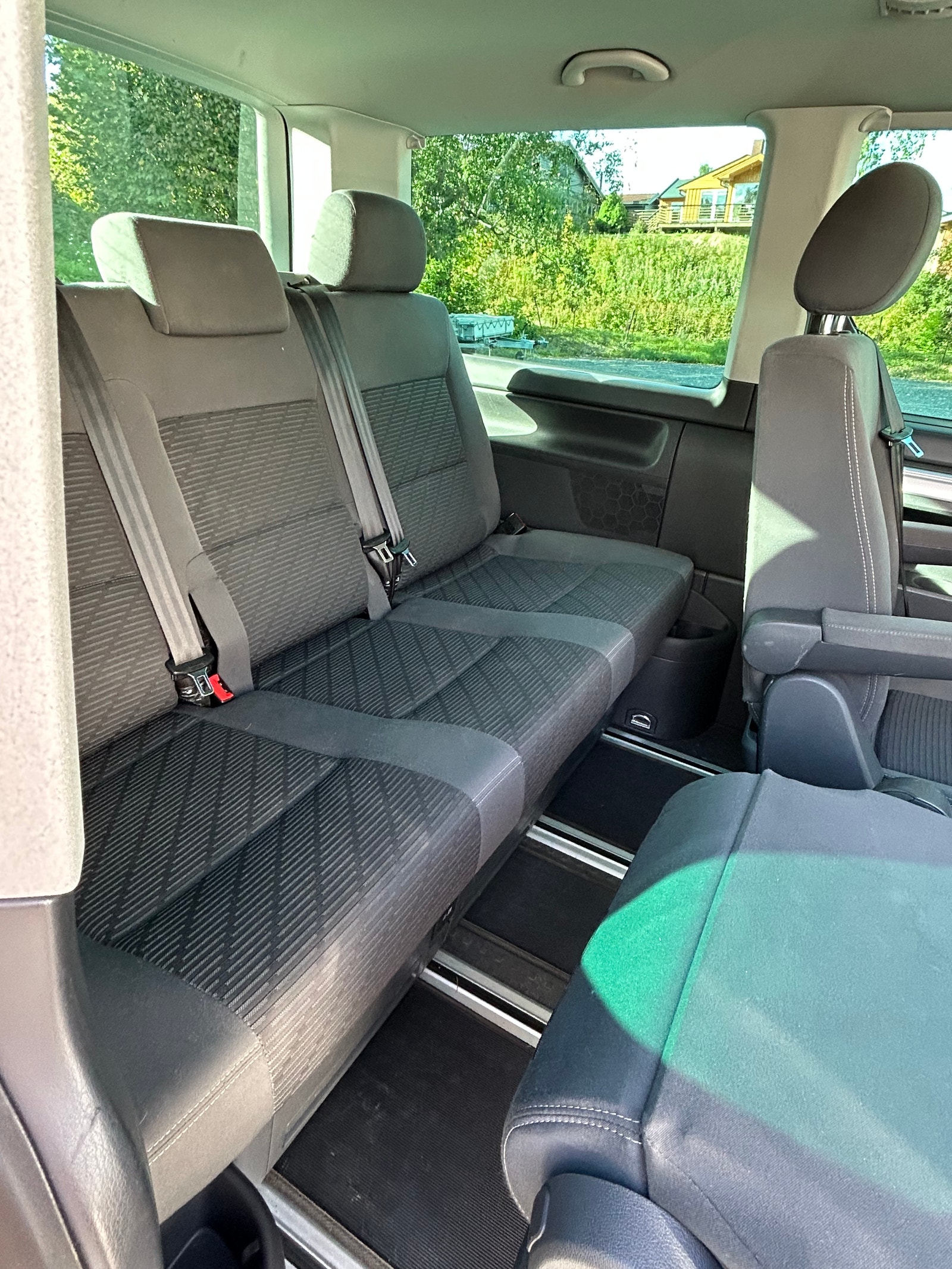 Volkswagen Multivan 2.0 TDI BMT Manual, 114hp, 2014