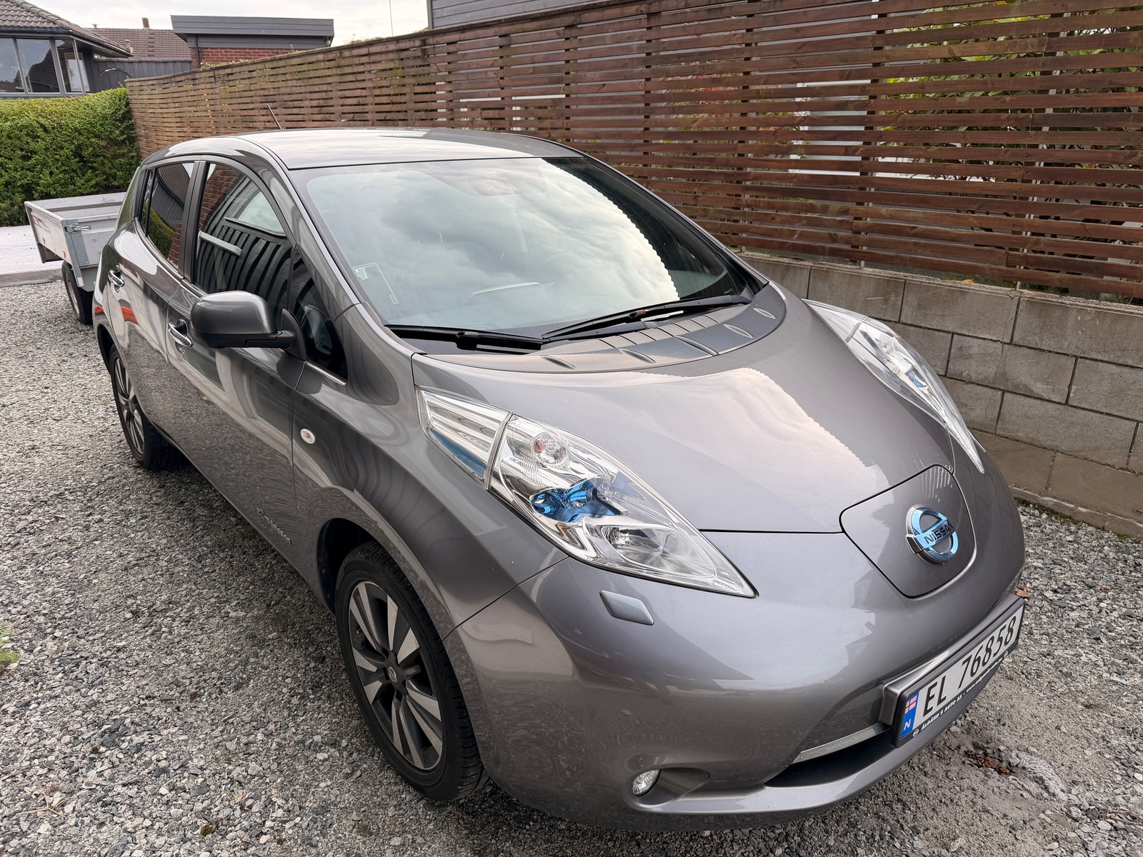 Nissan Leaf 24 kWh, 109ps, 2015