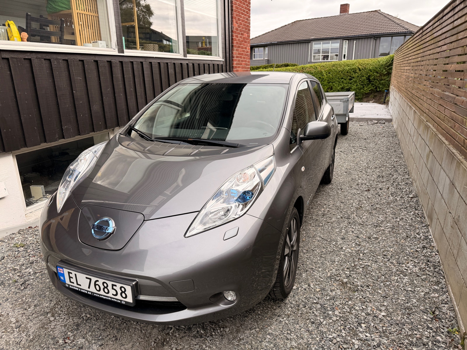 Nissan Leaf 24 kWh, 109ps, 2015